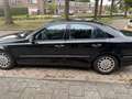Mercedes-Benz E 200 K. Avantgarde AMG uitgevoerd Fekete - thumbnail 4