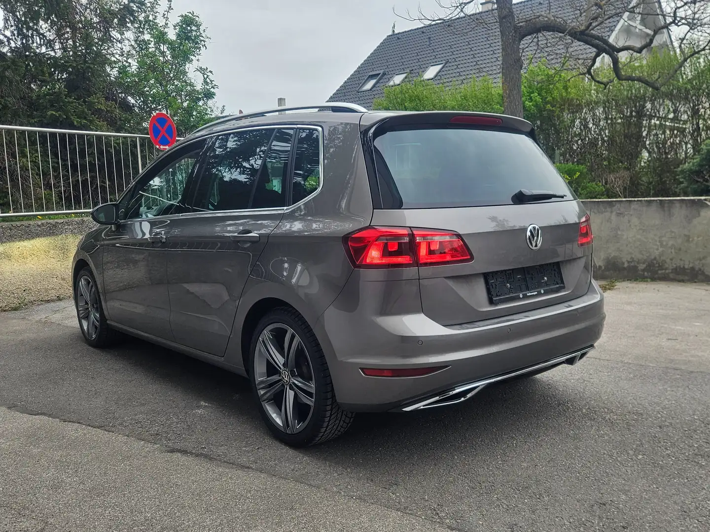 Volkswagen Golf Sportsvan Golf Sportsvan Sky 1,6 BMT TDI DSG Sky Grau - 1