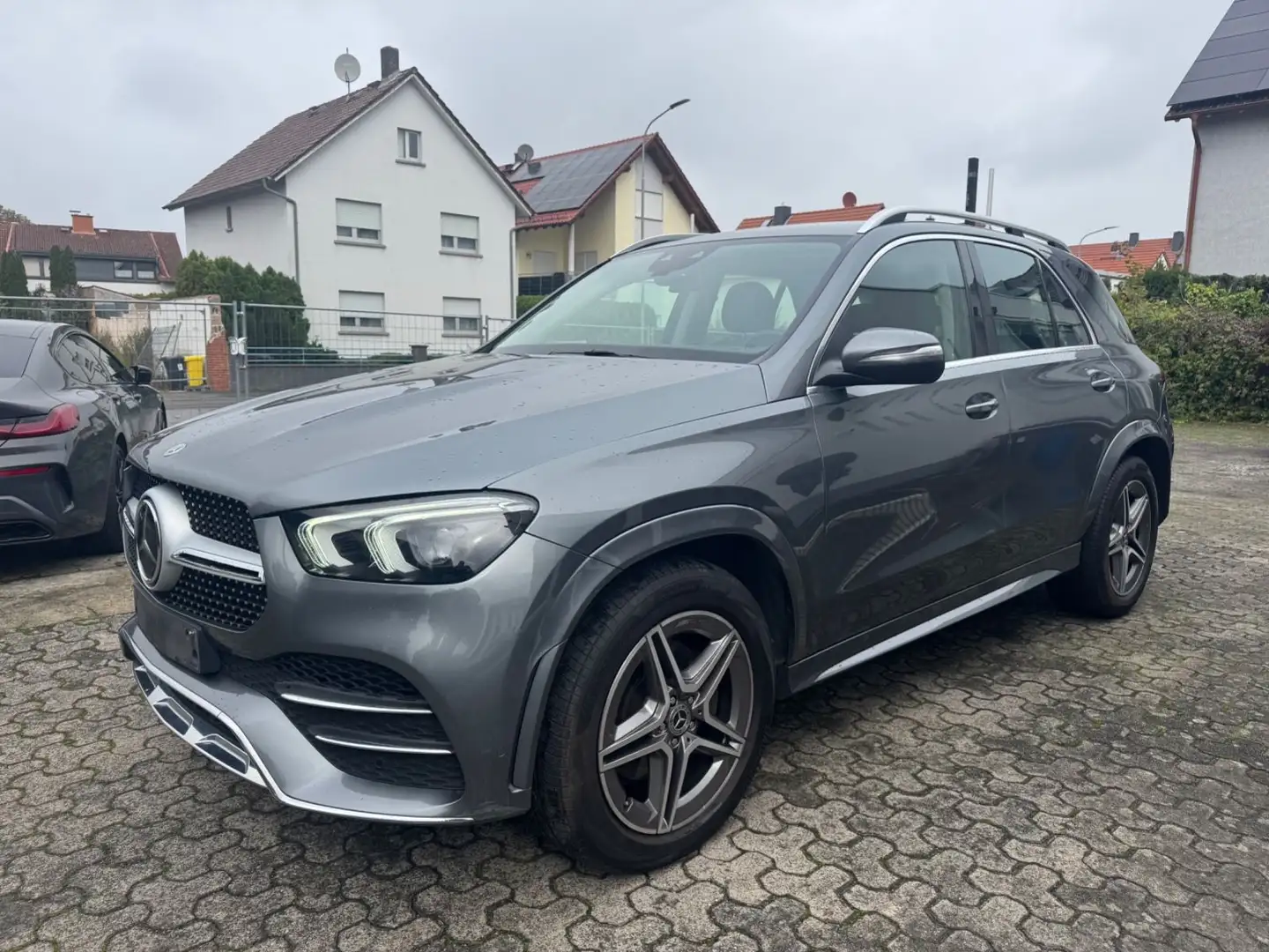 Mercedes-Benz GLE 400 d 4Matic*AMG*Kamera*AHK Grau - 1