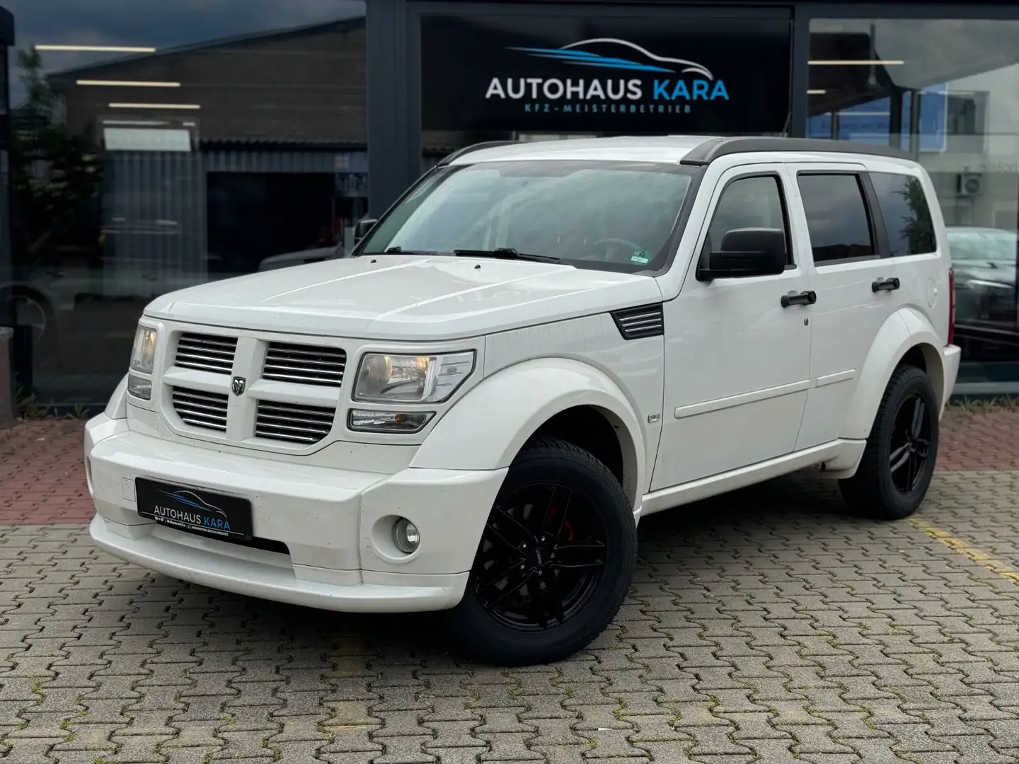 Dodge Nitro SXT  2.8 CRD 4WD Automatik Blanco - 1
