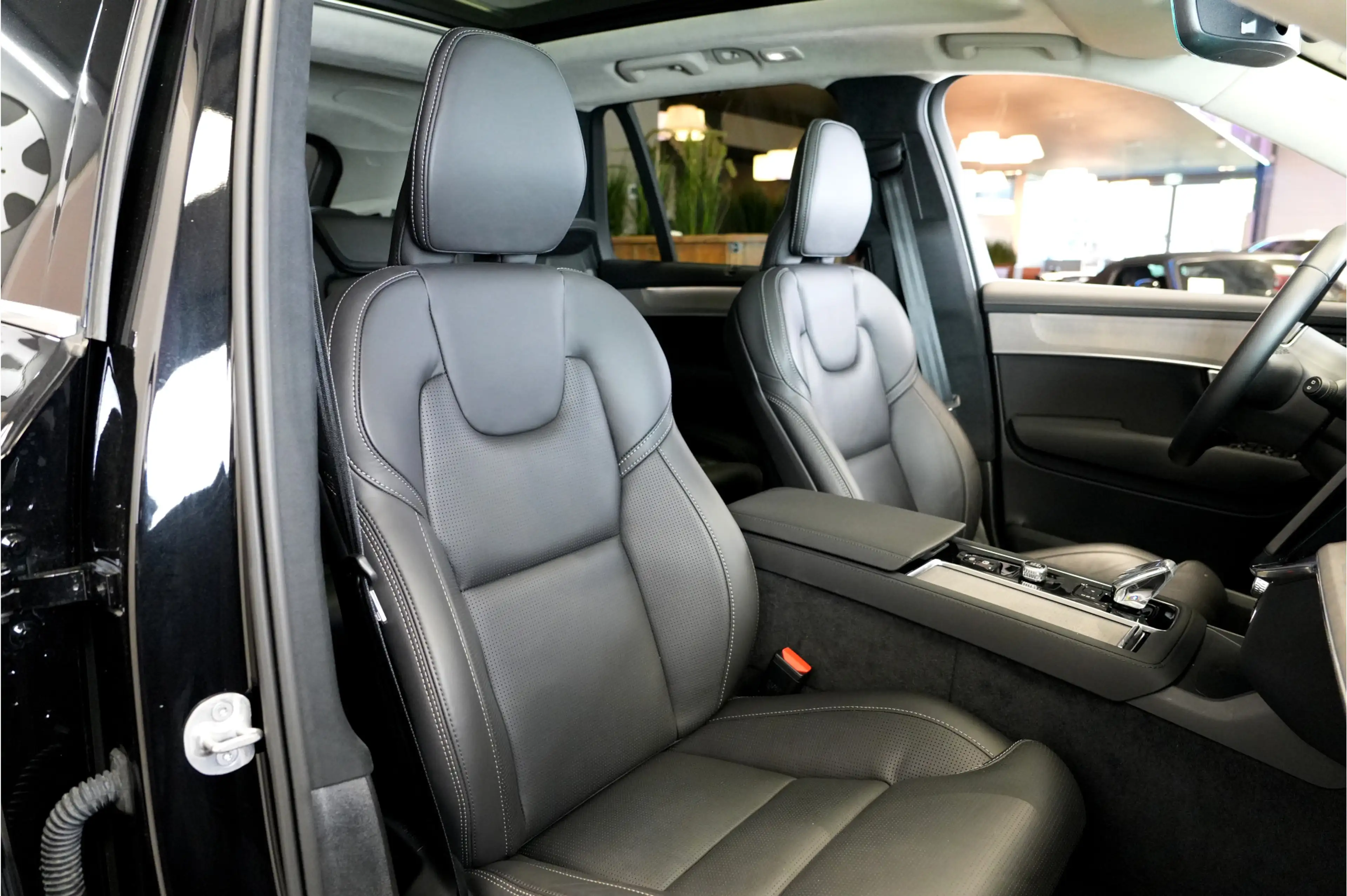 Volvo XC90 2.0 T8 AWD 335kW/456pk Aut8 Recharge Ultra Bright — photo 45