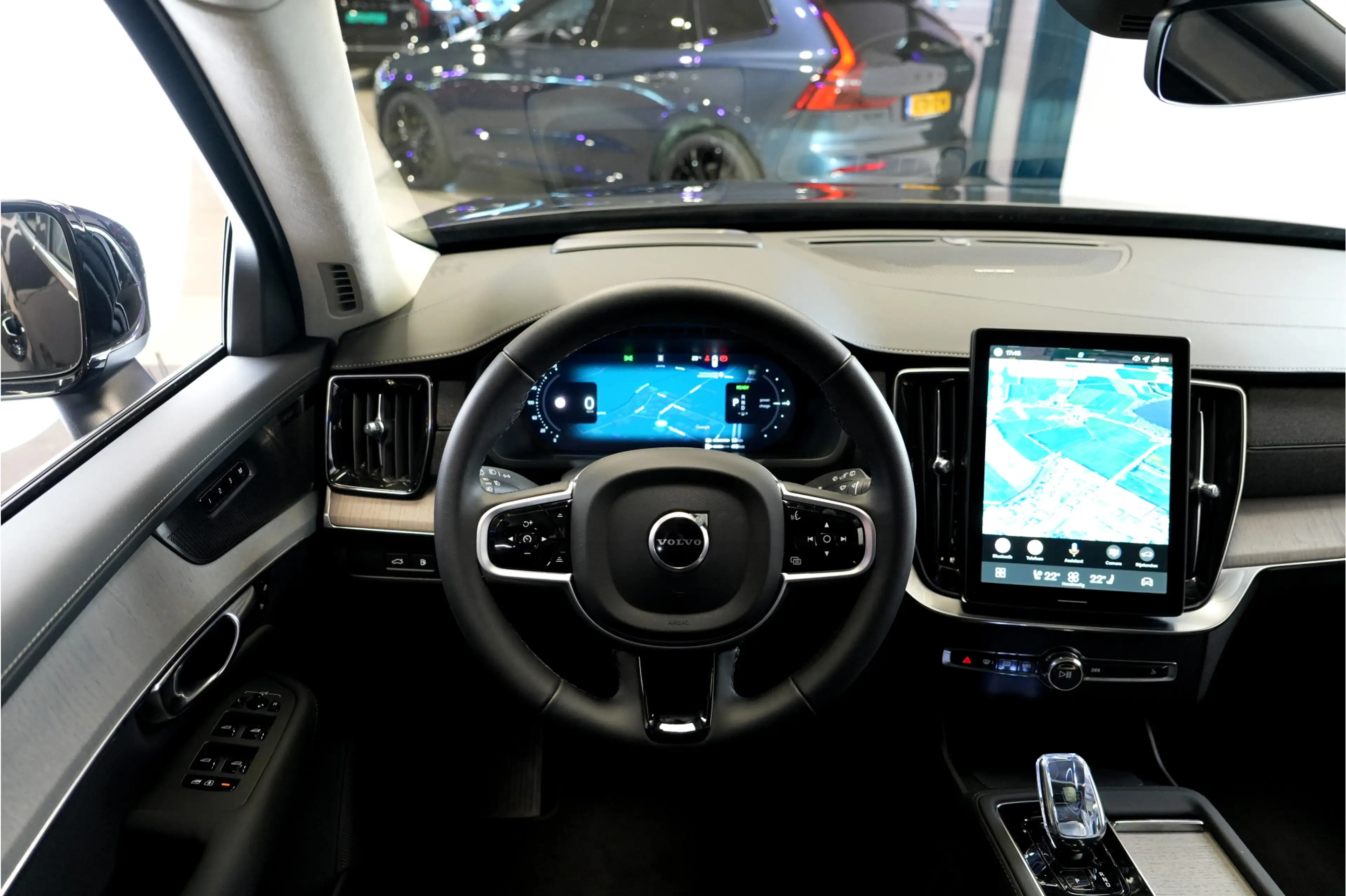Volvo XC90 2.0 T8 AWD 335kW/456pk Aut8 Recharge Ultra Bright — photo 36