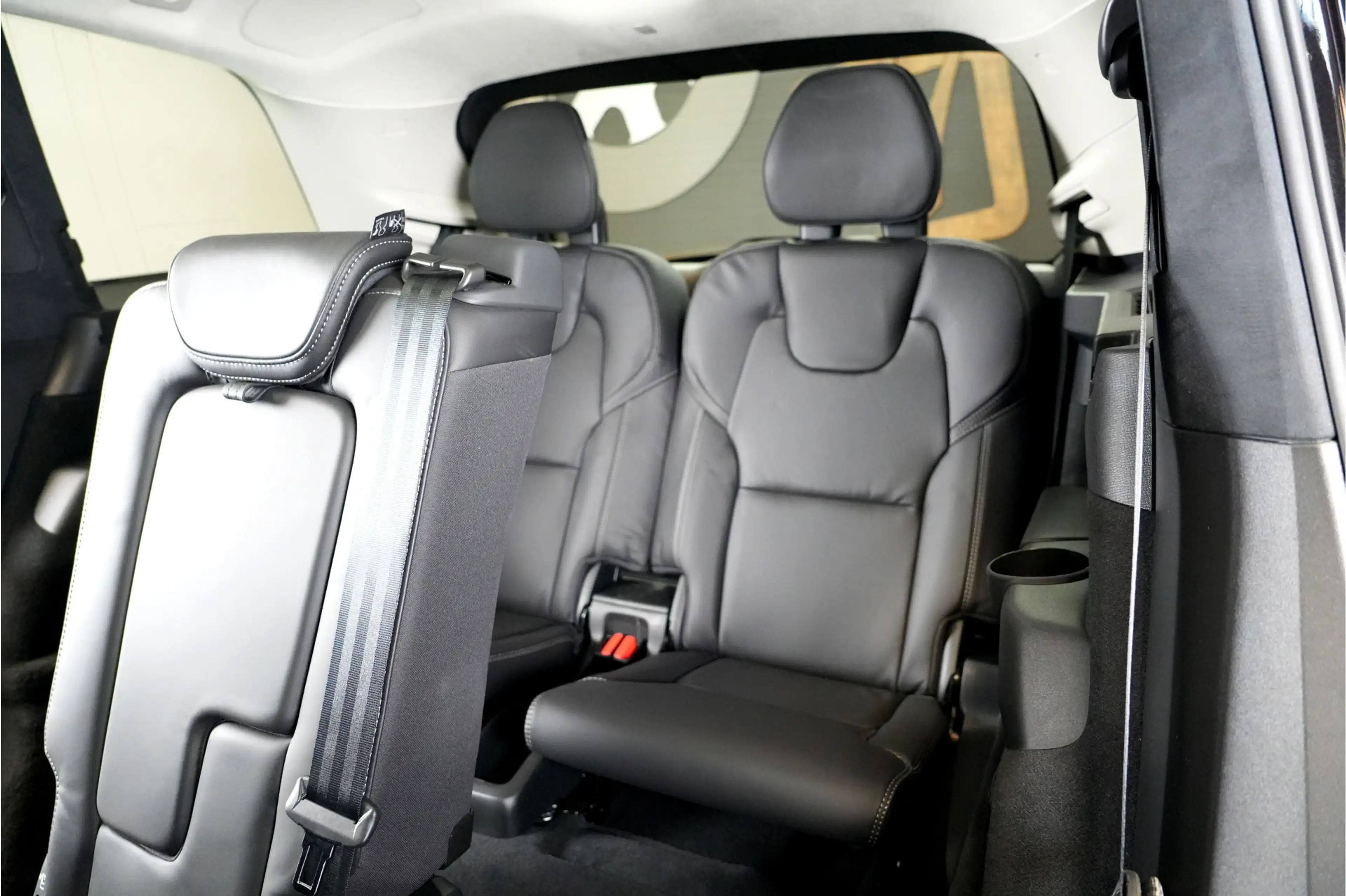 Volvo XC90 2.0 T8 AWD 335kW/456pk Aut8 Recharge Ultra Bright — photo 14