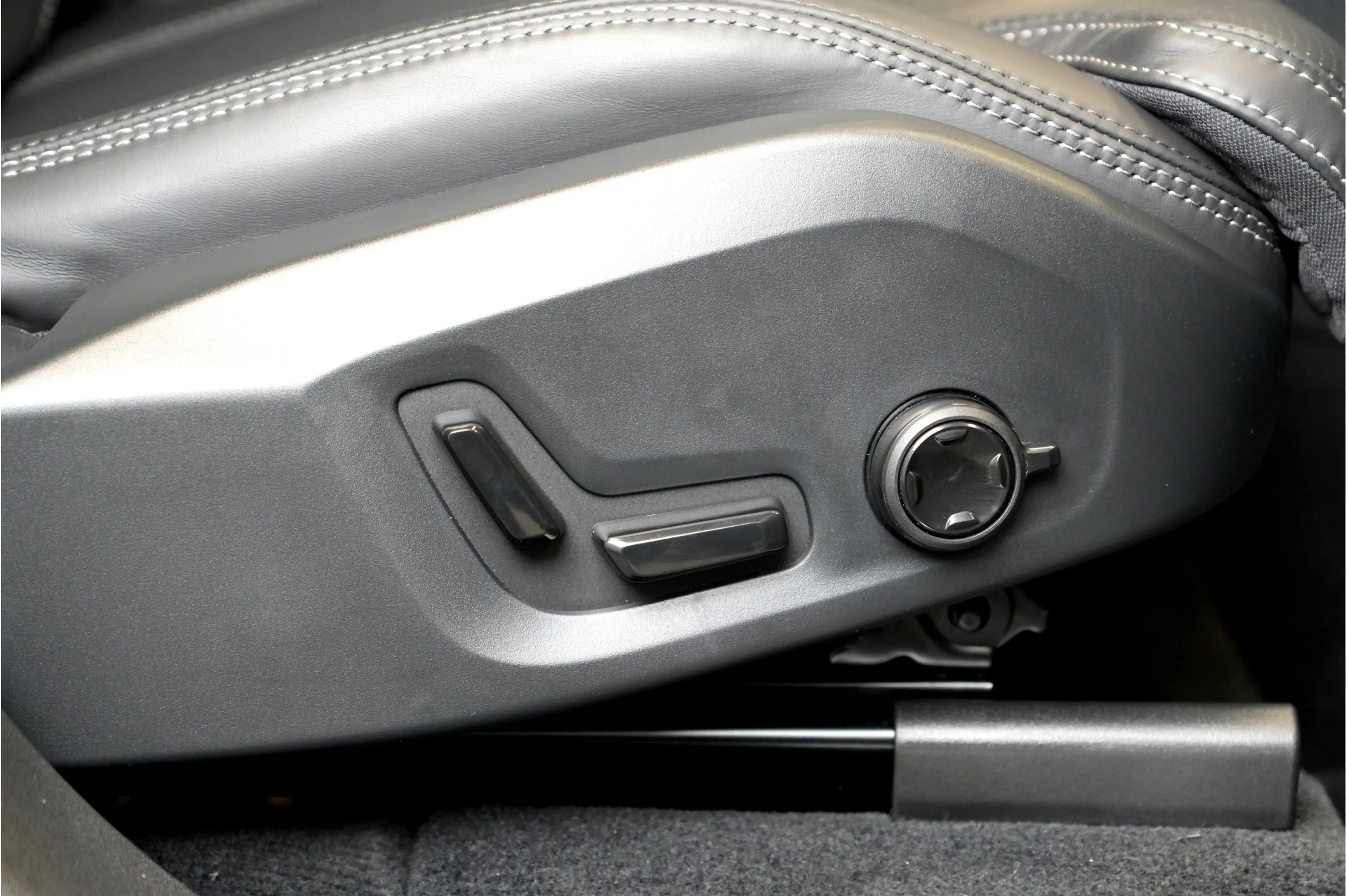 Volvo XC90 2.0 T8 AWD 335kW/456pk Aut8 Recharge Ultra Bright — photo 30