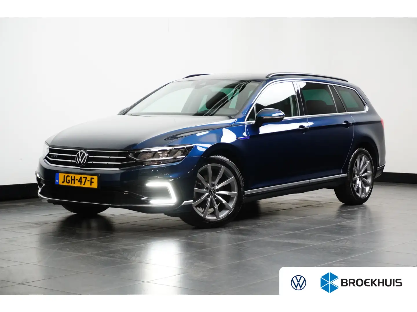 Volkswagen Passat Variant 1.4 TSI PHEV GTE Business | Achteruitrijcamera | L Bleu - 1