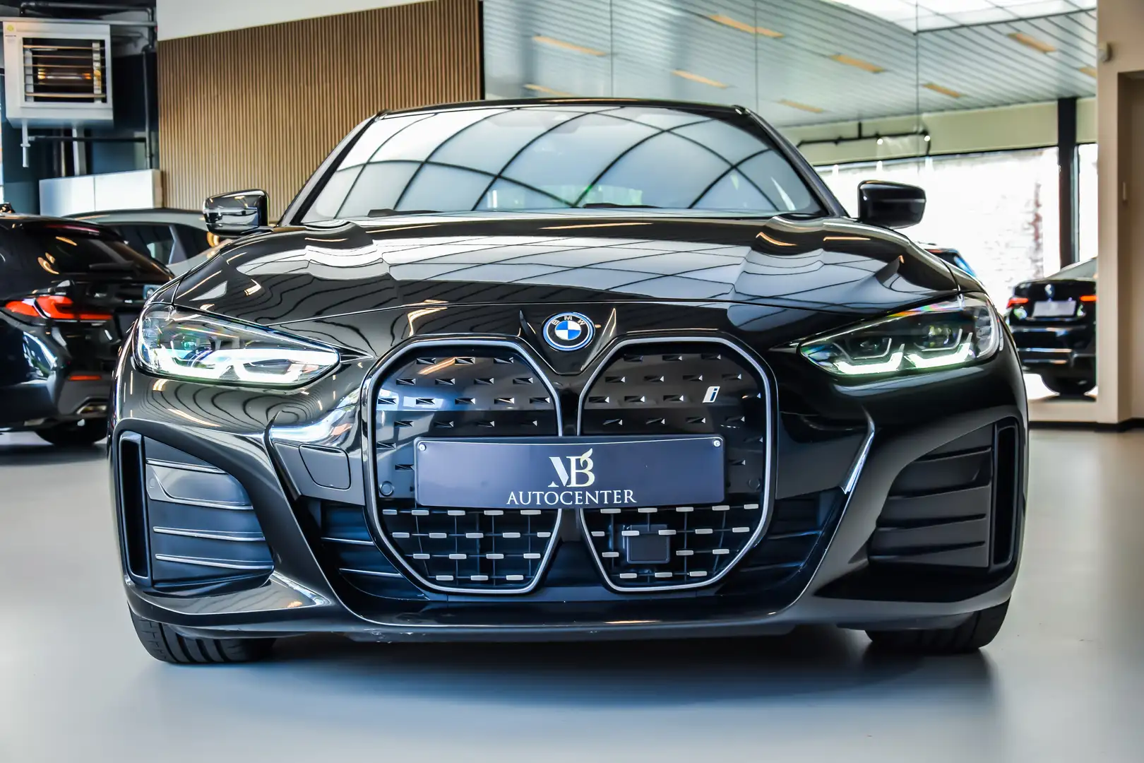 BMW i4 eDrive40 M-Sportpakket Night Edition 04/2023 Noir - 2