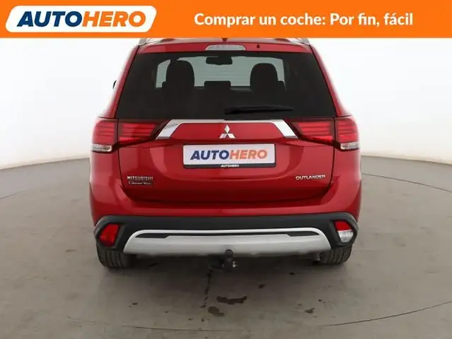 Mitsubishi Outlander view 5