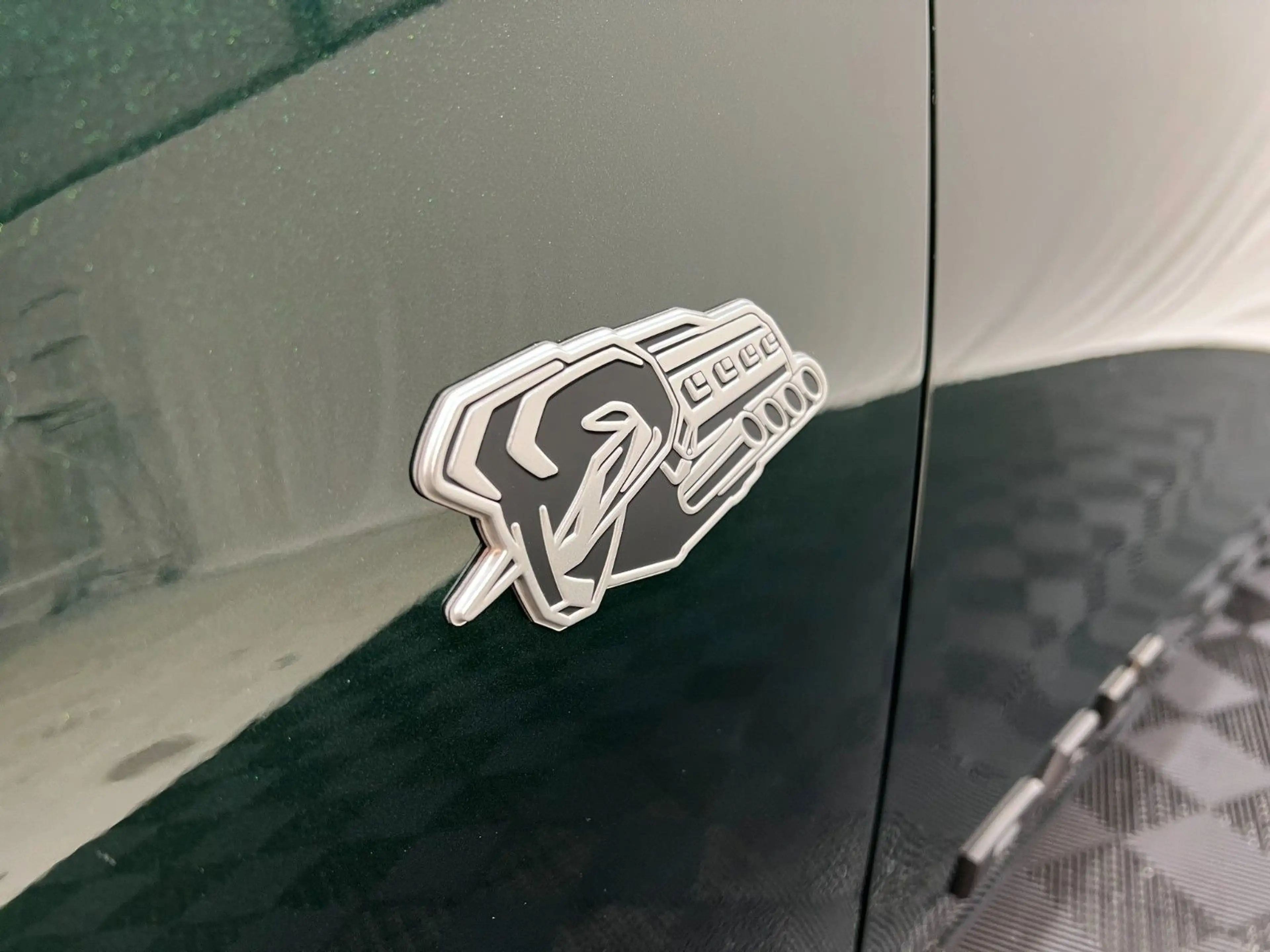 Dodge RAM 1500 Limited Night  5,7L V8 HEMI — photo 14