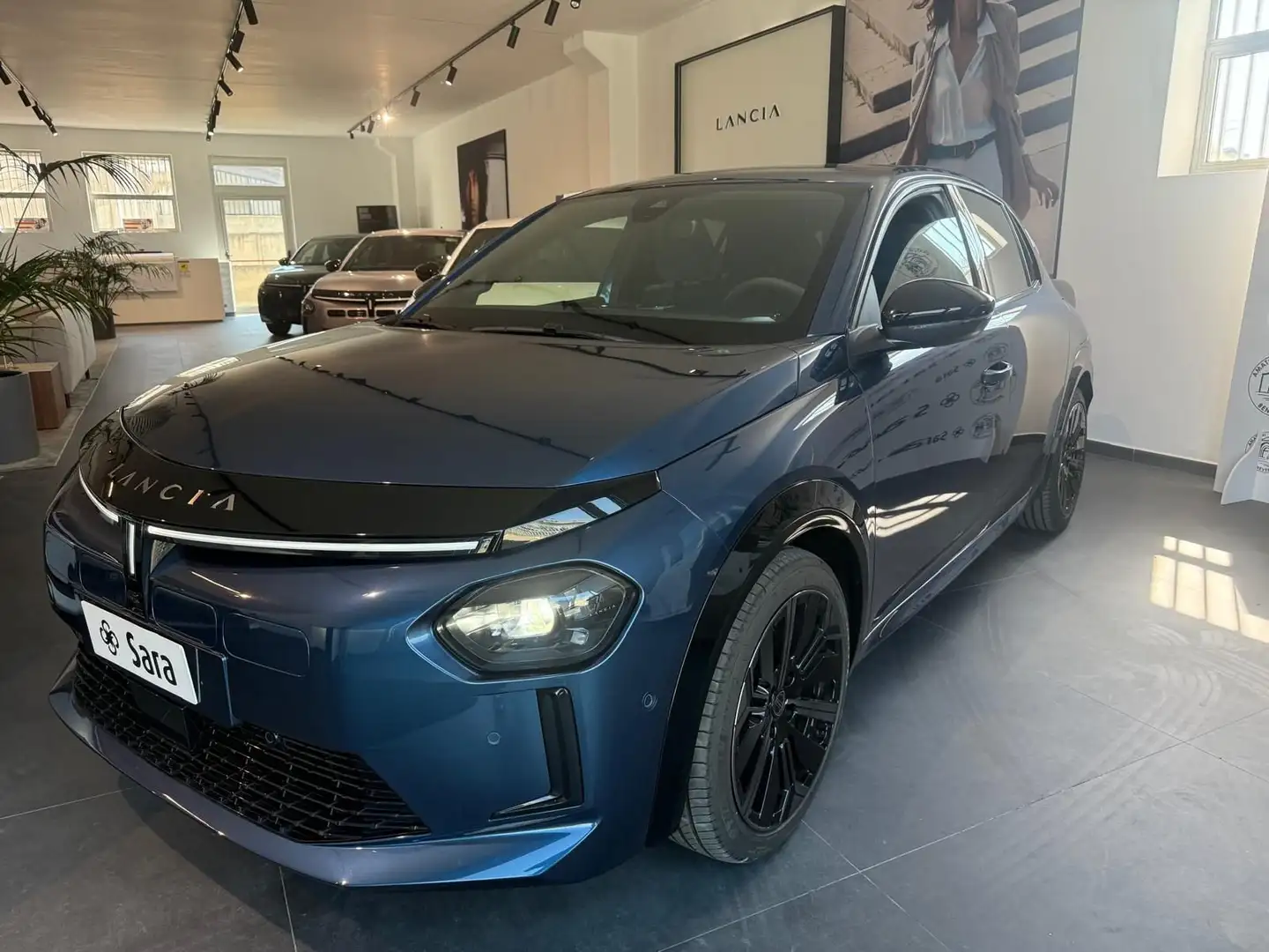 Lancia Ypsilon Nuova Ypsilon Edizione Limitata Cassina Bev 156cv - 2