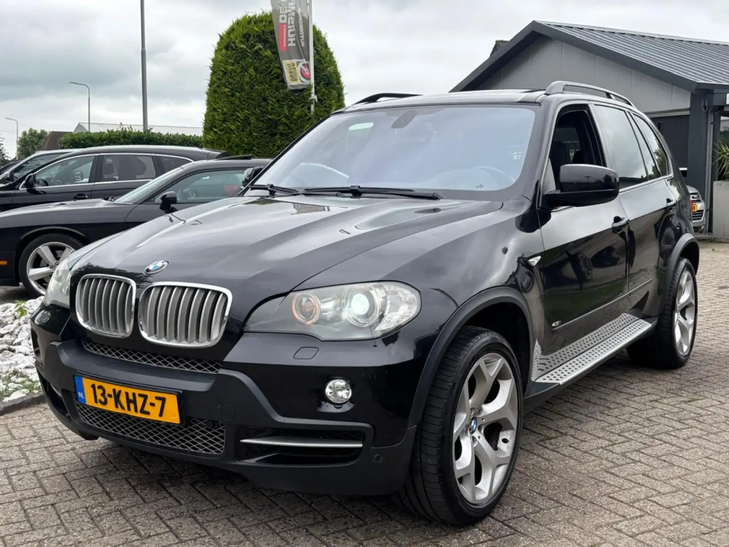 BMW X5 4.8I Youngtimer 7-Persoons Trekhaak 3500KG Sportpa Noir - 1