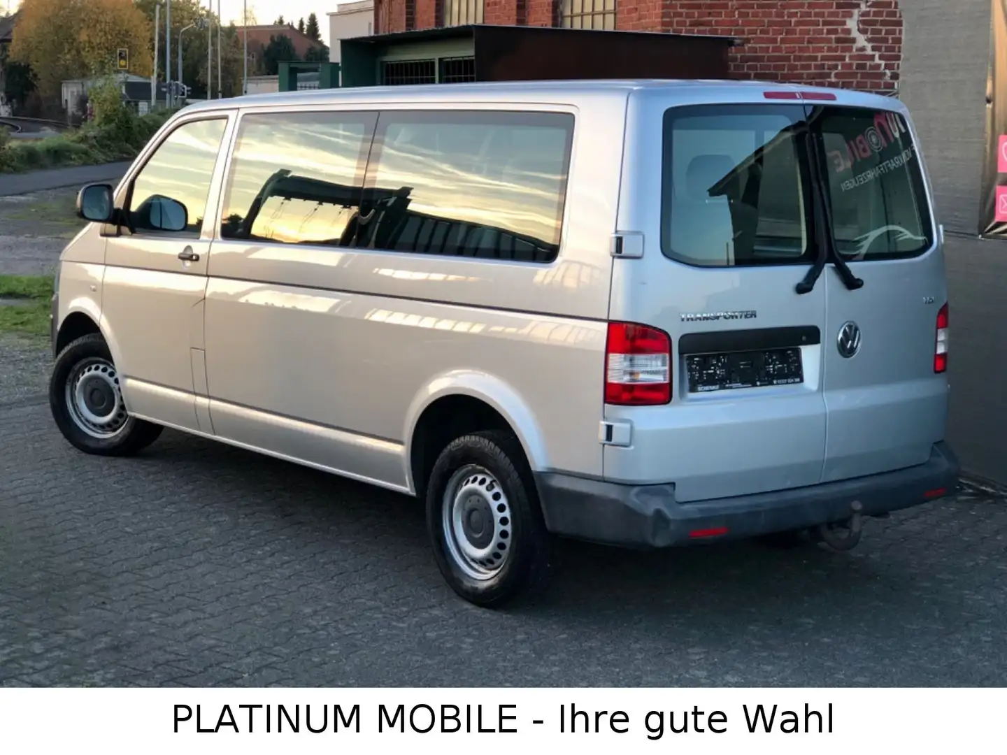 Volkswagen T5 Transporter T5 9-Sitzer °Lang°AHK°Flügeltüren°Zahnriemen NEU Silber - 2