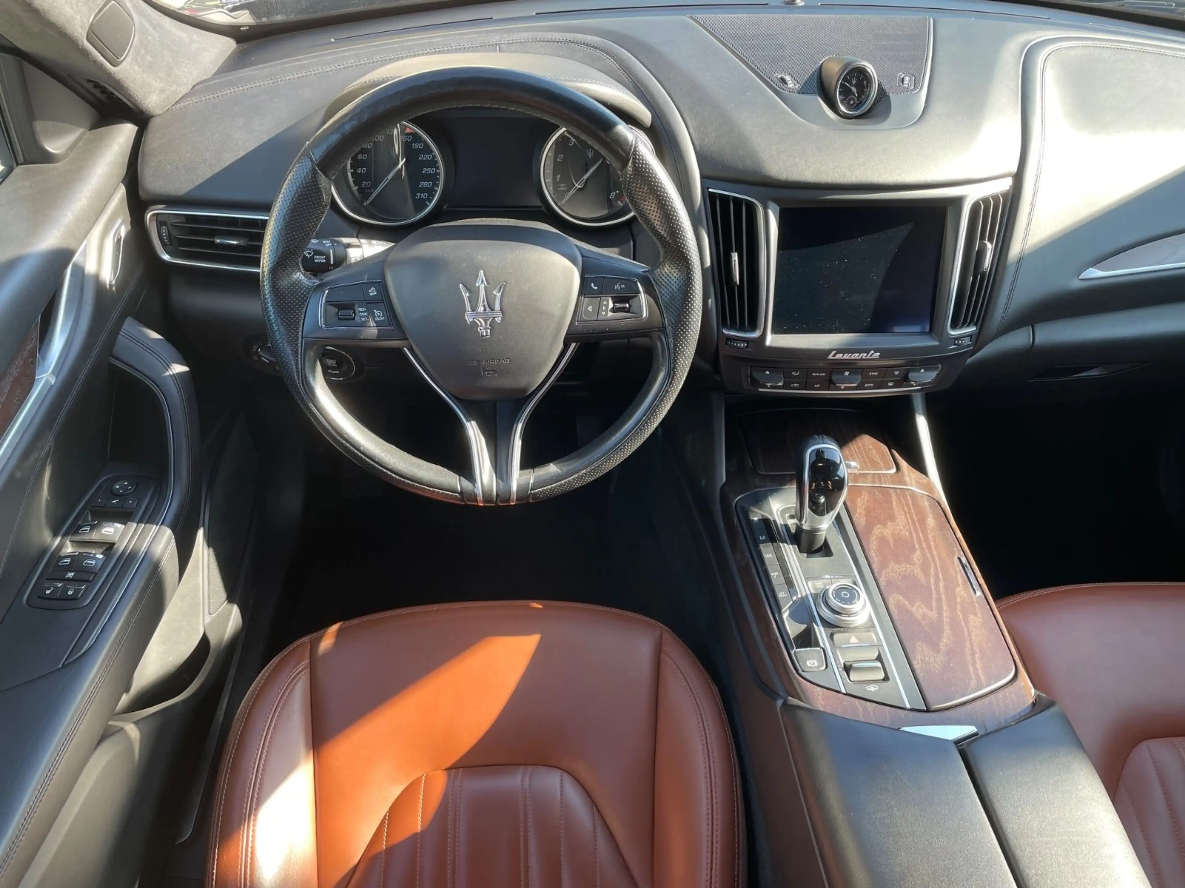 Maserati Levante GranSport S Q4 Kamera / AHK / Keyless / Mwst. — photo 13