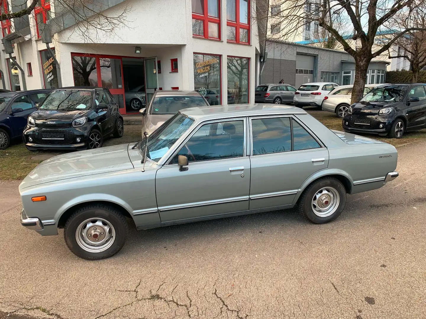 Toyota Carina 1.6 Plateado - 1