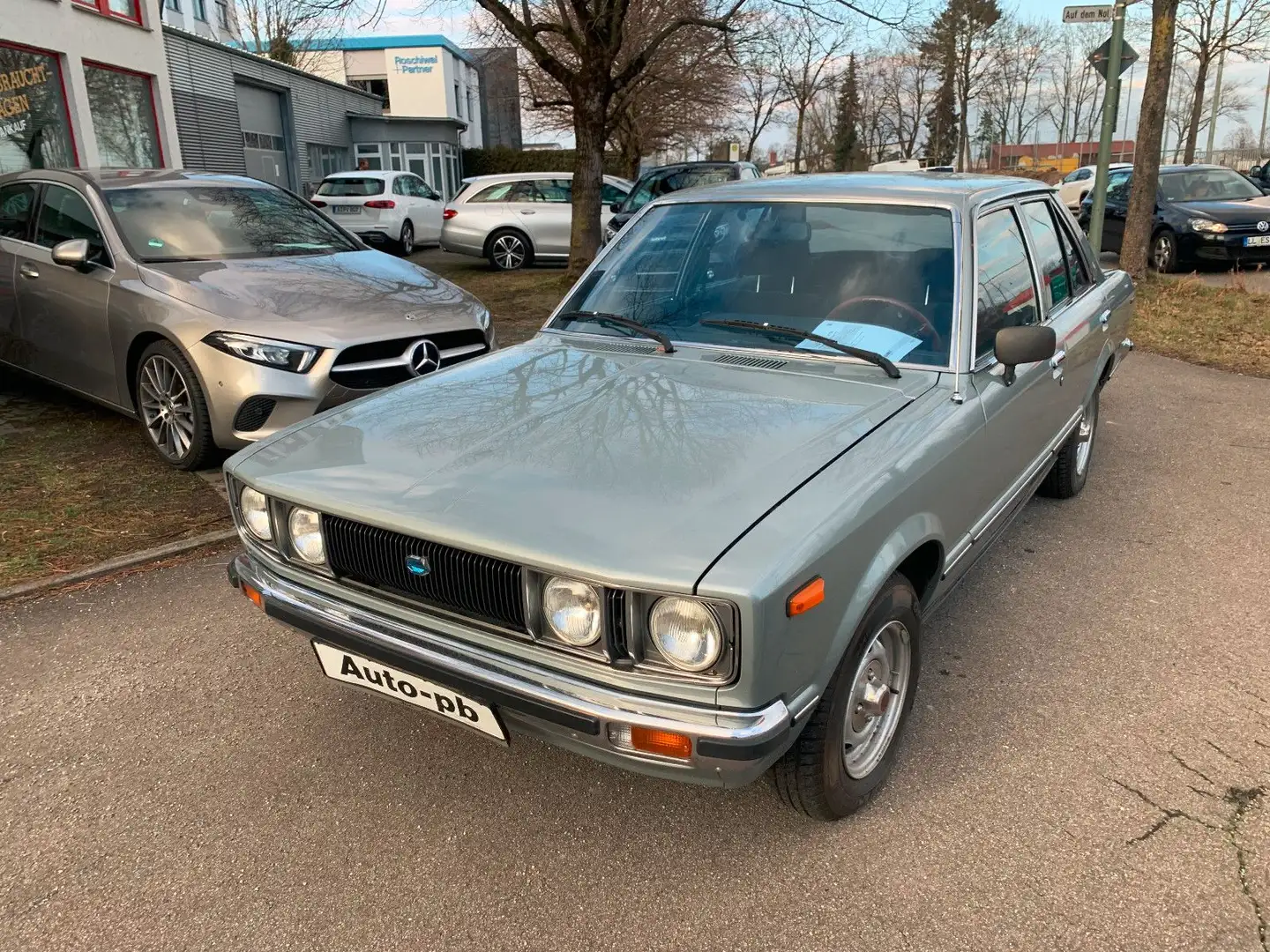 Toyota Carina 1.6 Plateado - 2