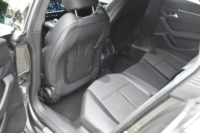 Peugeot 508 view 6