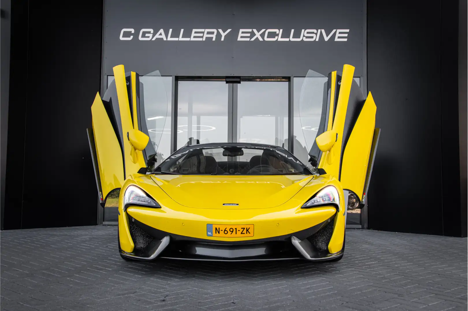 McLaren 570S Spider Launch Edition l Ceramic l Spoiler set l Li Sárga - 2