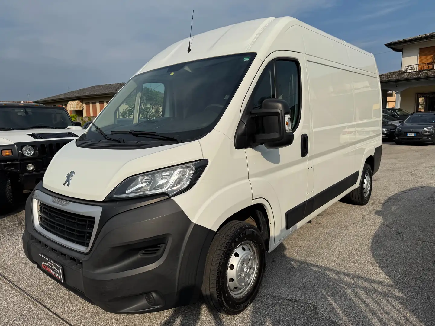 Peugeot Boxer 330 2.0BlueHdi L2H2 130CV Blanc - 1