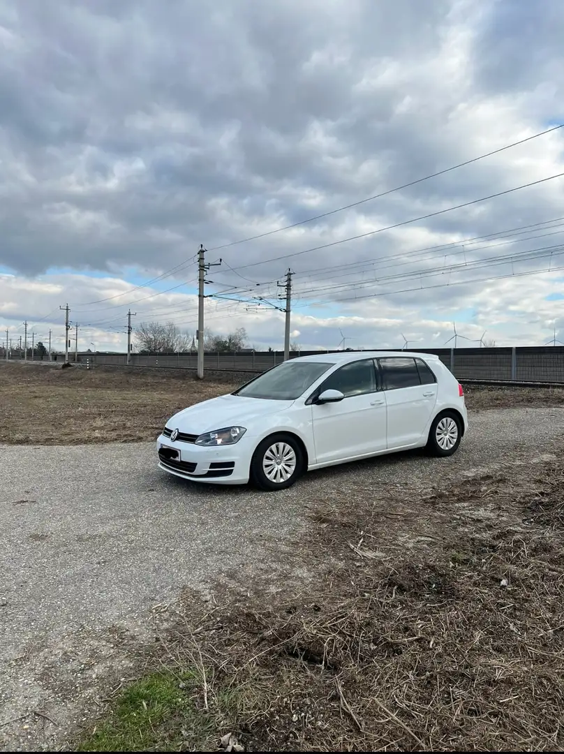 Volkswagen Golf Comfortline 1,6 BMT TDI DPF + 8kw Subwoofer Weiß - 2