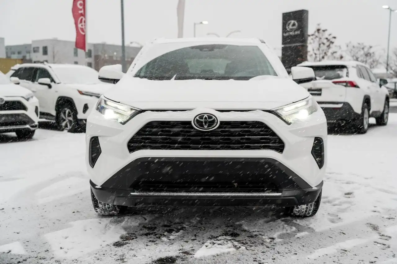 Toyota RAV 4 снимка Toyota RAV 4