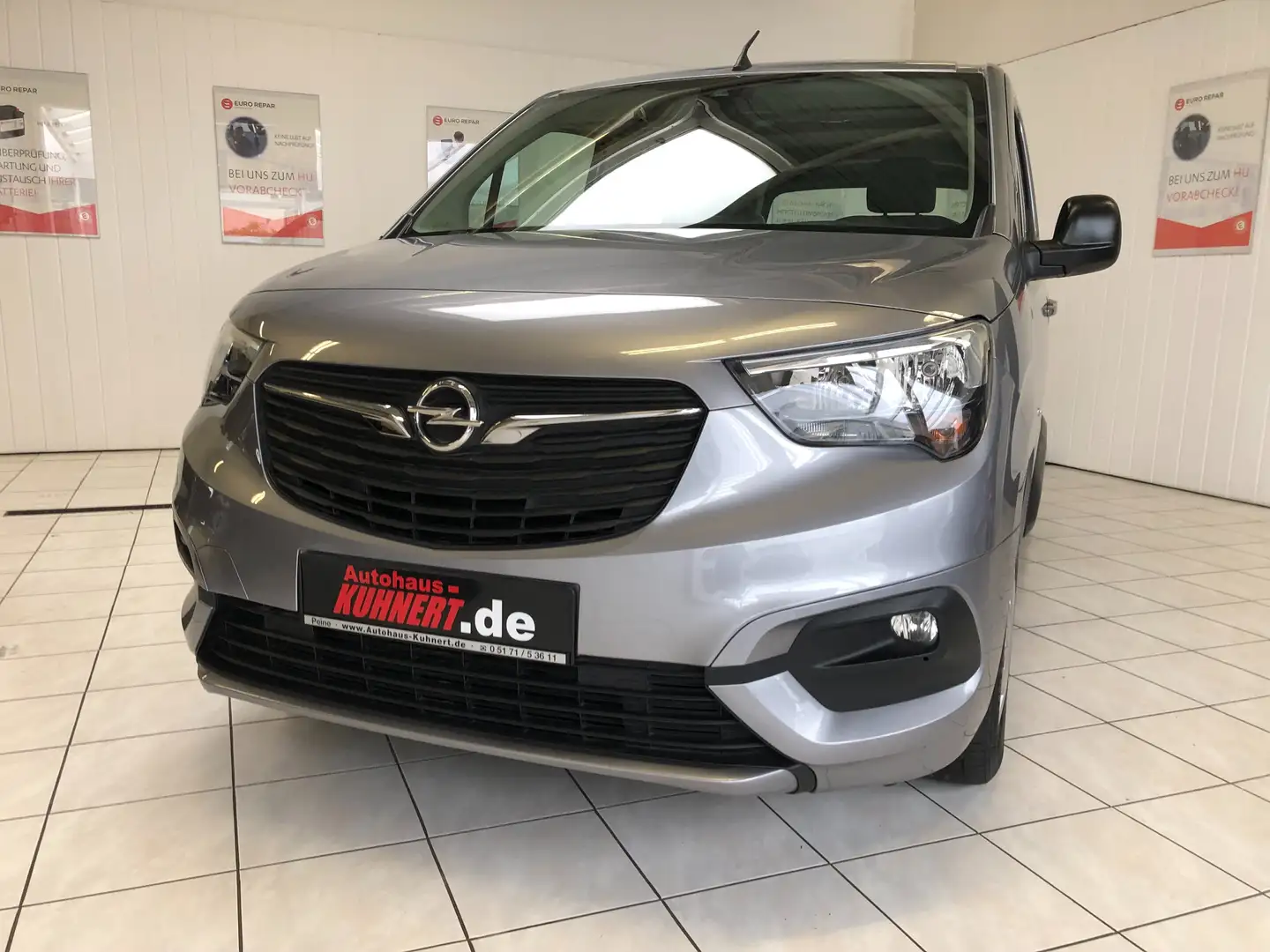 Opel Combo Combo 1.2 Turbo Start und Stop Apple CarPlay ... Grau - 2