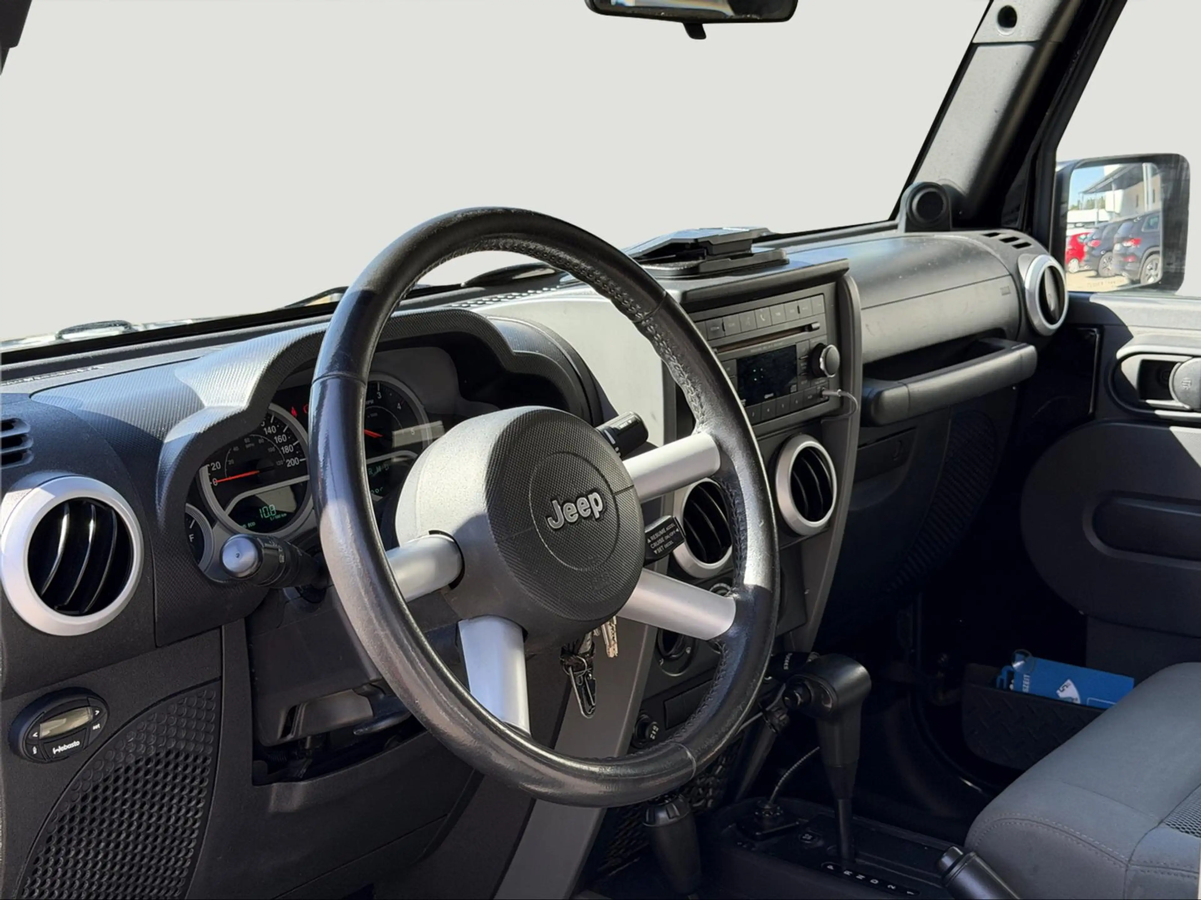 Jeep Wrangler Sahara UNLIMITED 2.8CRD STANDK/AHK — photo 9