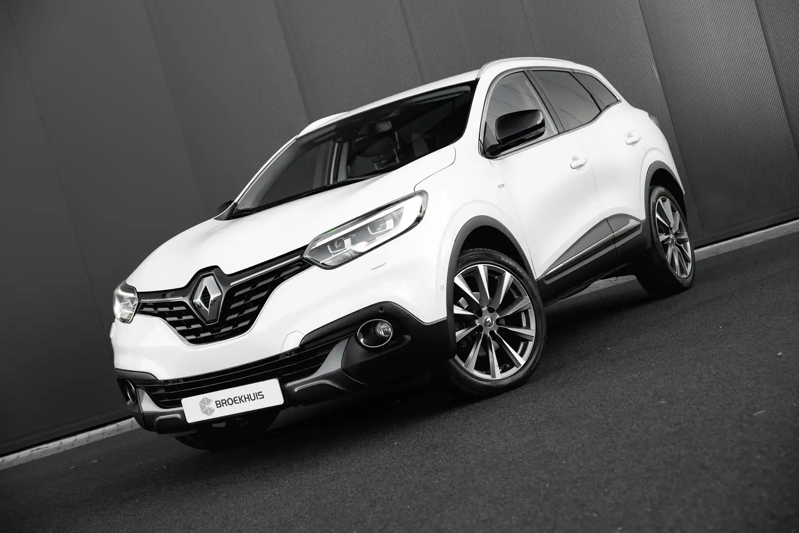Renault Kadjar 1.6 TCe Bose | 19"inch | Stoelverwarming | Camera Blanco - 2
