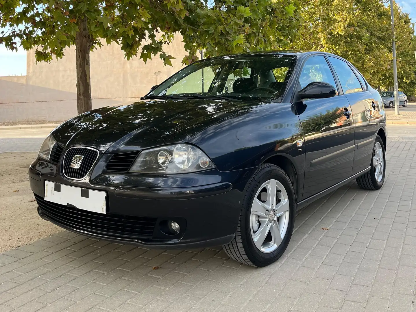 SEAT Cordoba Córdoba 1.9TDI Sportrider Sportrider Negro - 1