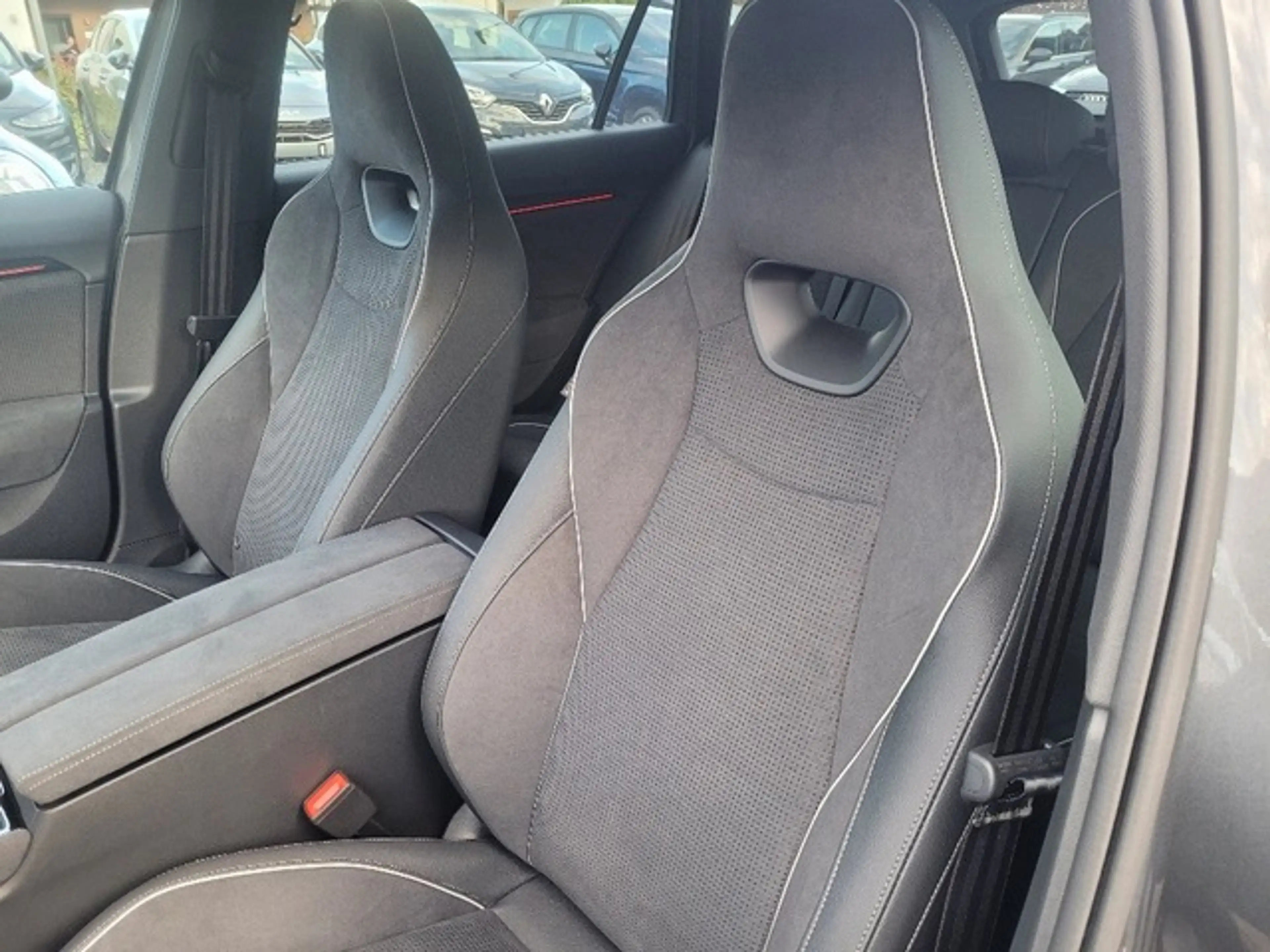 Skoda Superb Combi 2.0 TDI 142 kW 4x4 Sportline — photo 12