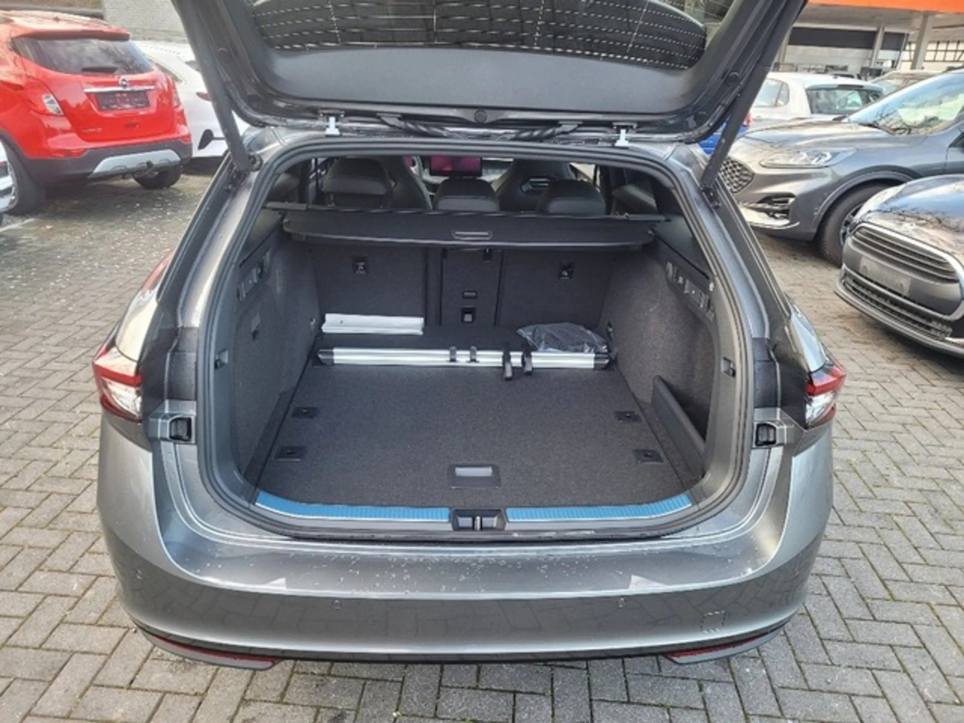 Skoda Superb Combi 2.0 TDI 142 kW 4x4 Sportline — photo 24