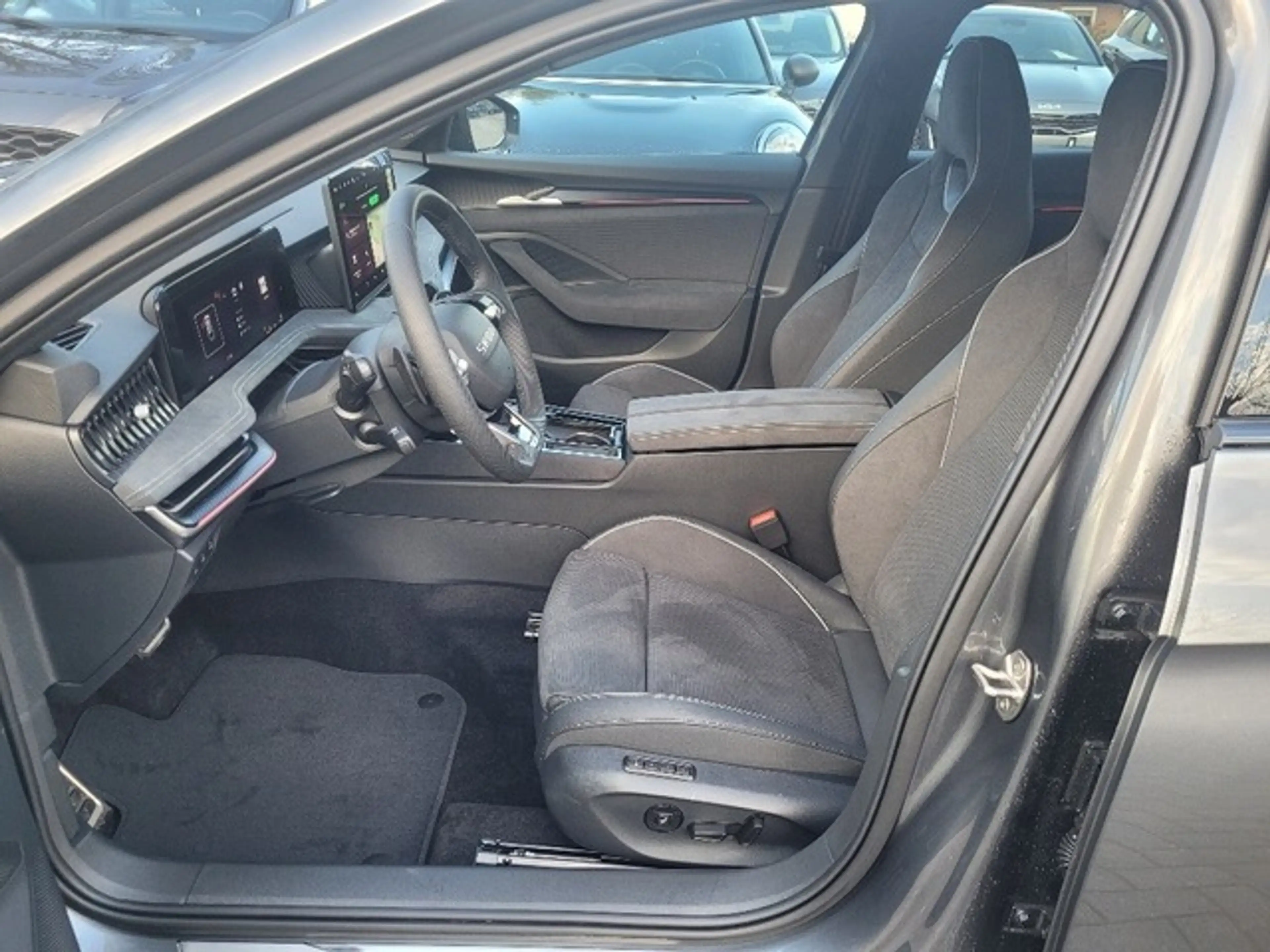Skoda Superb Combi 2.0 TDI 142 kW 4x4 Sportline — photo 5