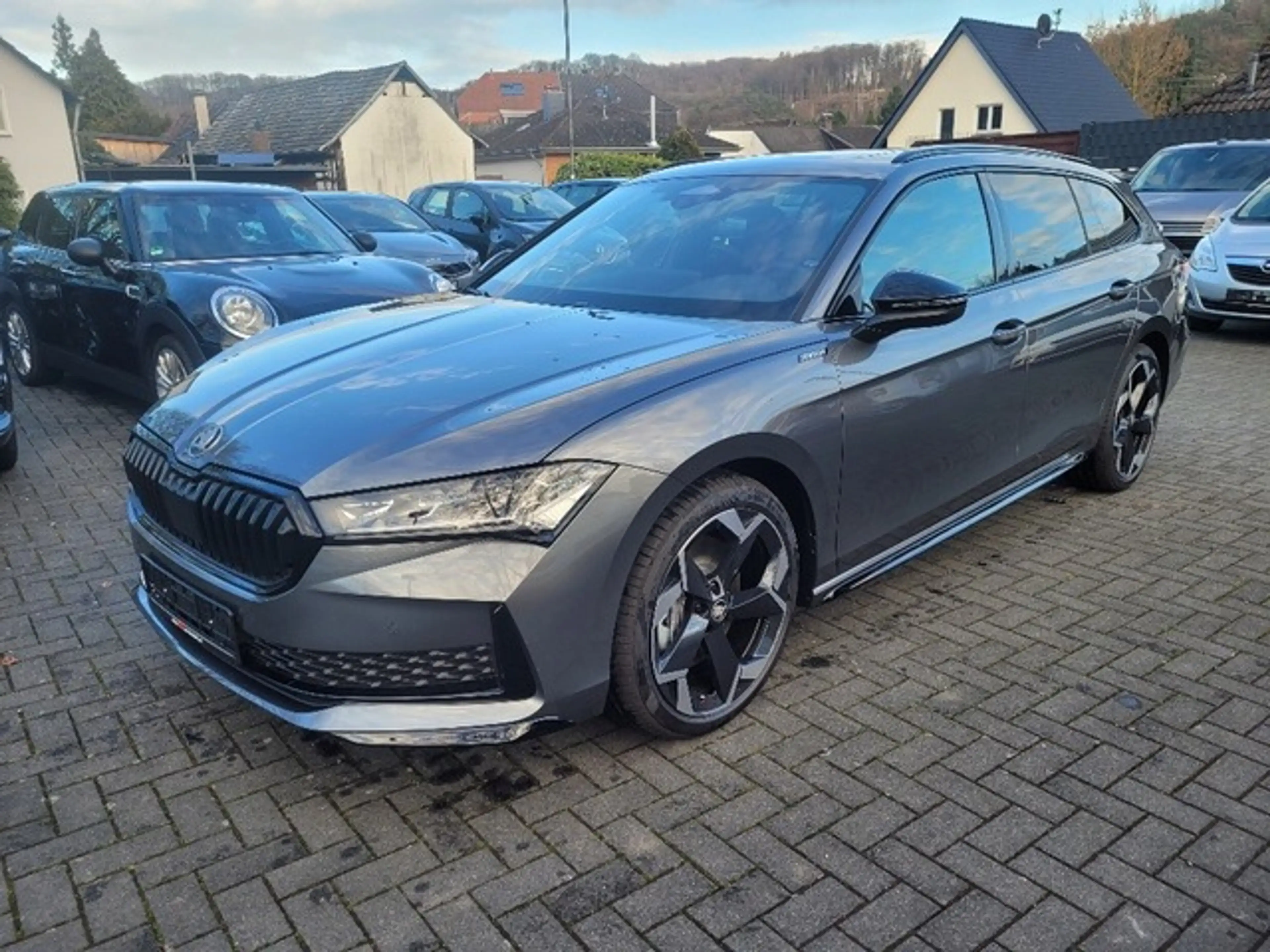 Skoda Superb Combi 2.0 TDI 142 kW 4x4 Sportline — photo 2