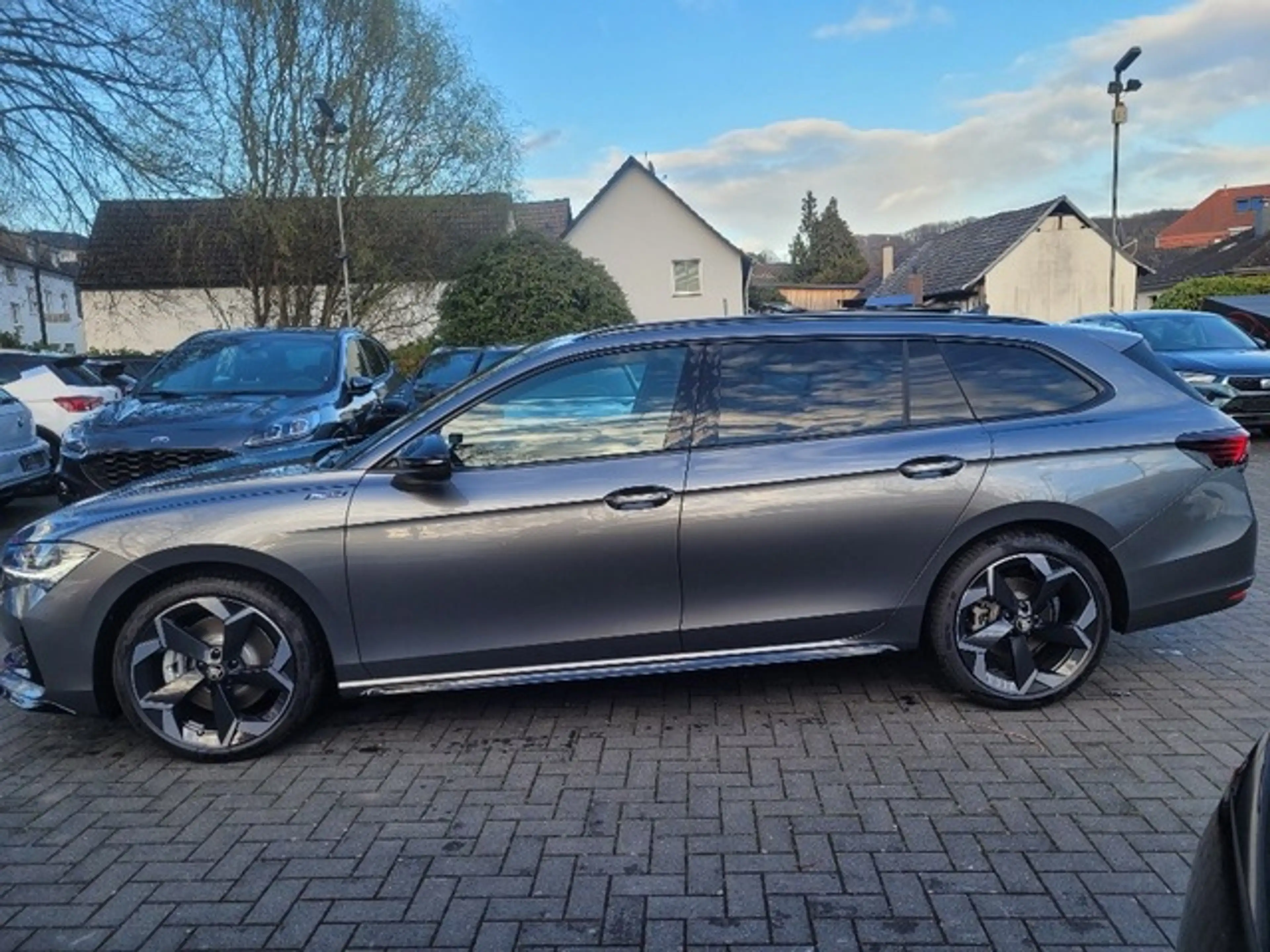 Skoda Superb Combi 2.0 TDI 142 kW 4x4 Sportline — photo 3
