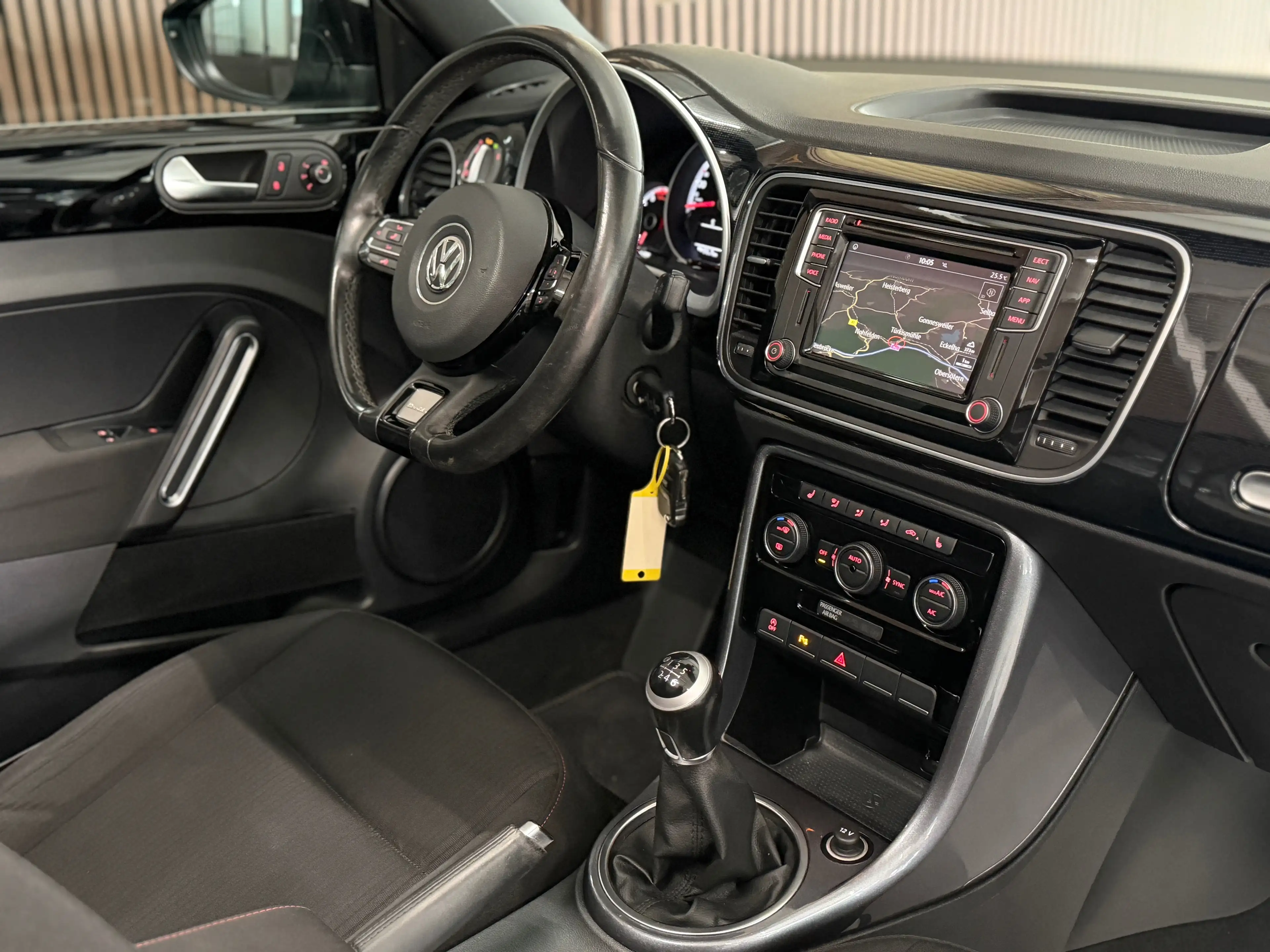 Volkswagen Beetle Design BMT/Start-Stopp*lückenlos Vw Scheclheft*VW Vfw+1. Hand*Navi* — photo 12