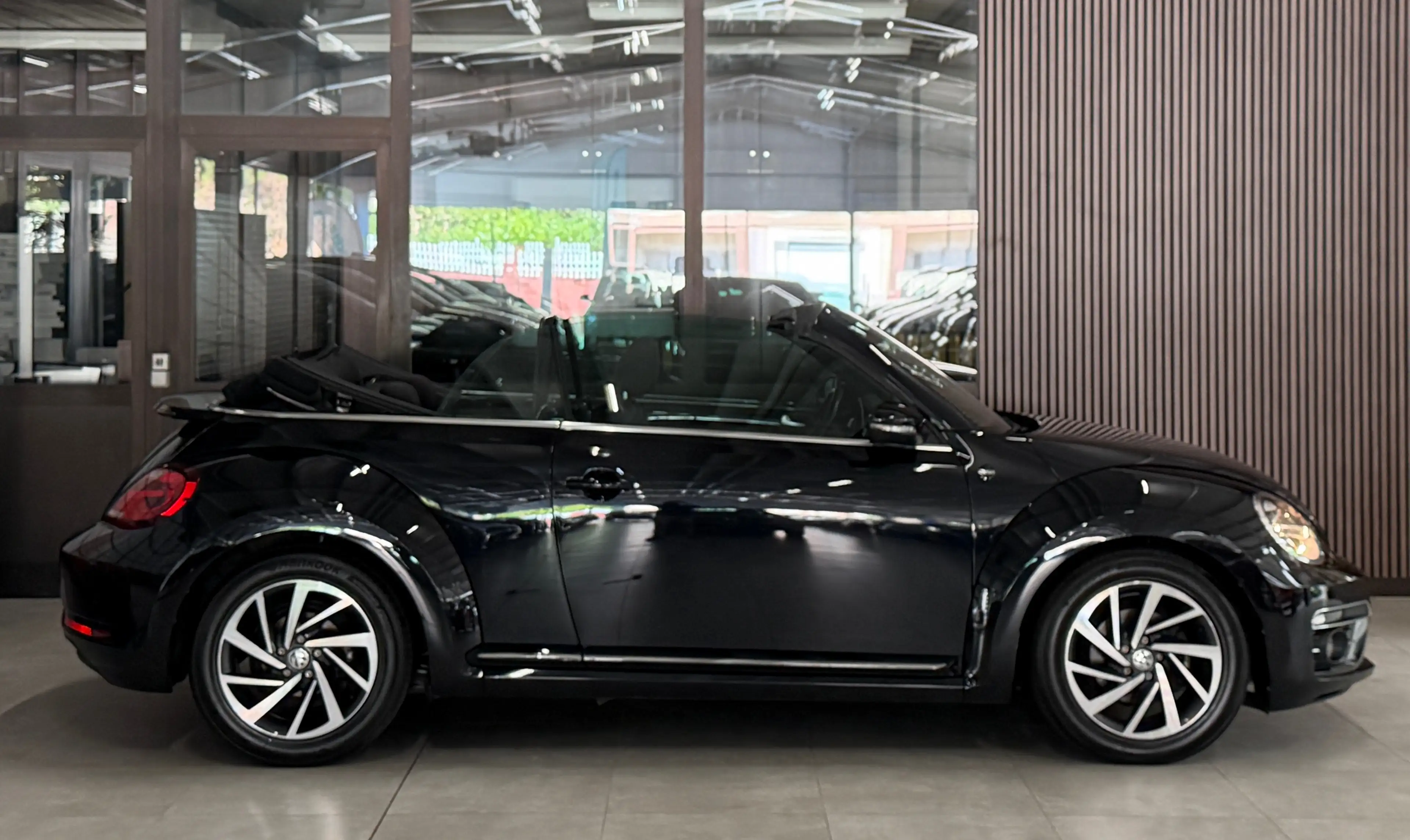 Volkswagen Beetle Design BMT/Start-Stopp*lückenlos Vw Scheclheft*VW Vfw+1. Hand*Navi* — photo 7