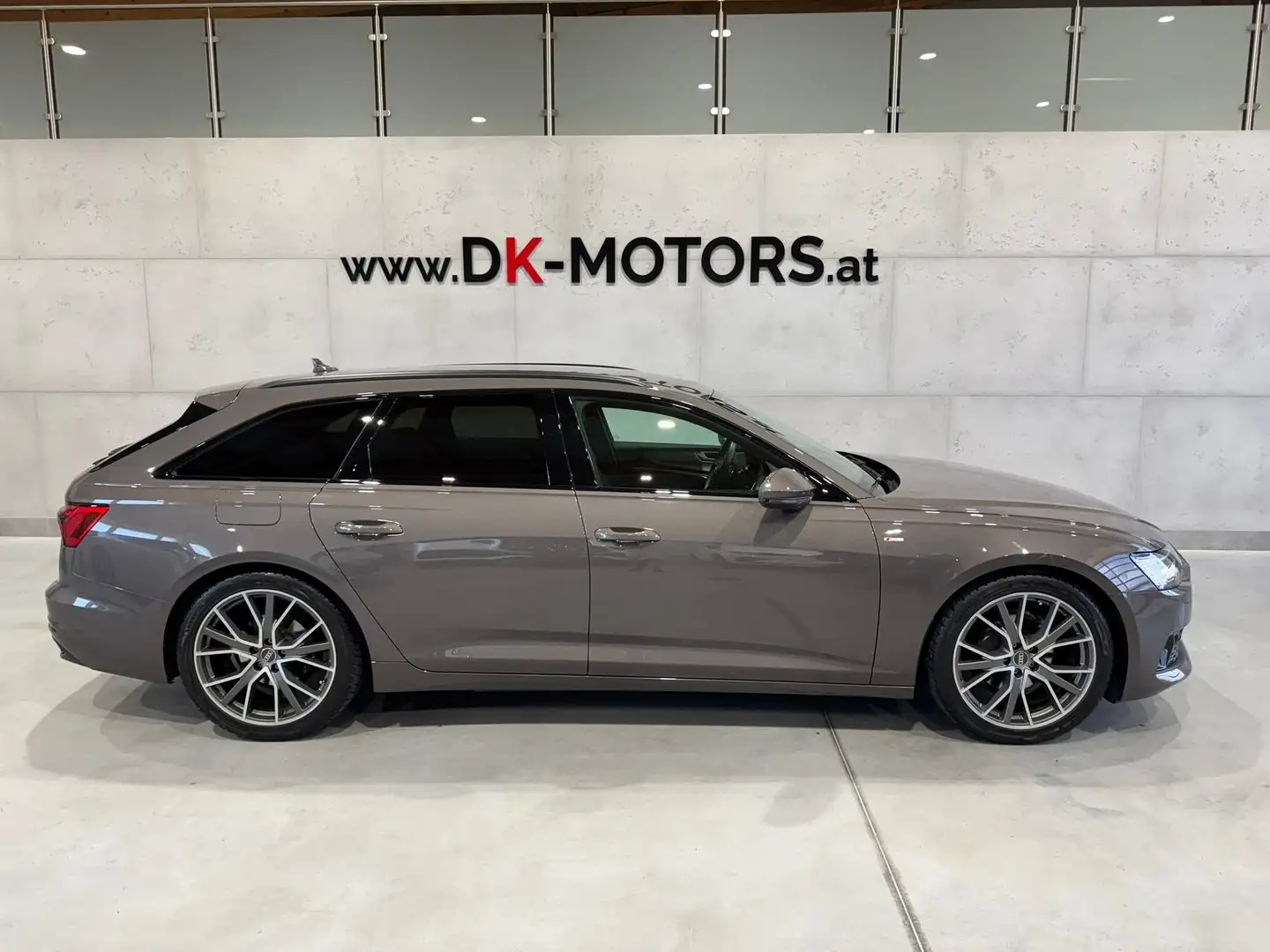 Audi A6 Avant 40 TDI quattro sport S-tronic / S-Line / LED Braun - 1
