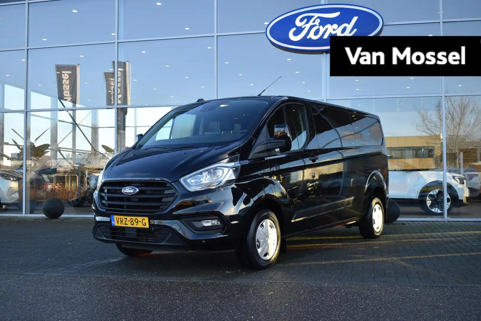 Ford Transit Custom 300 2.0 TDCI L2H1 Trend DC 5-pers. | Airco | Cruis Noir - 1