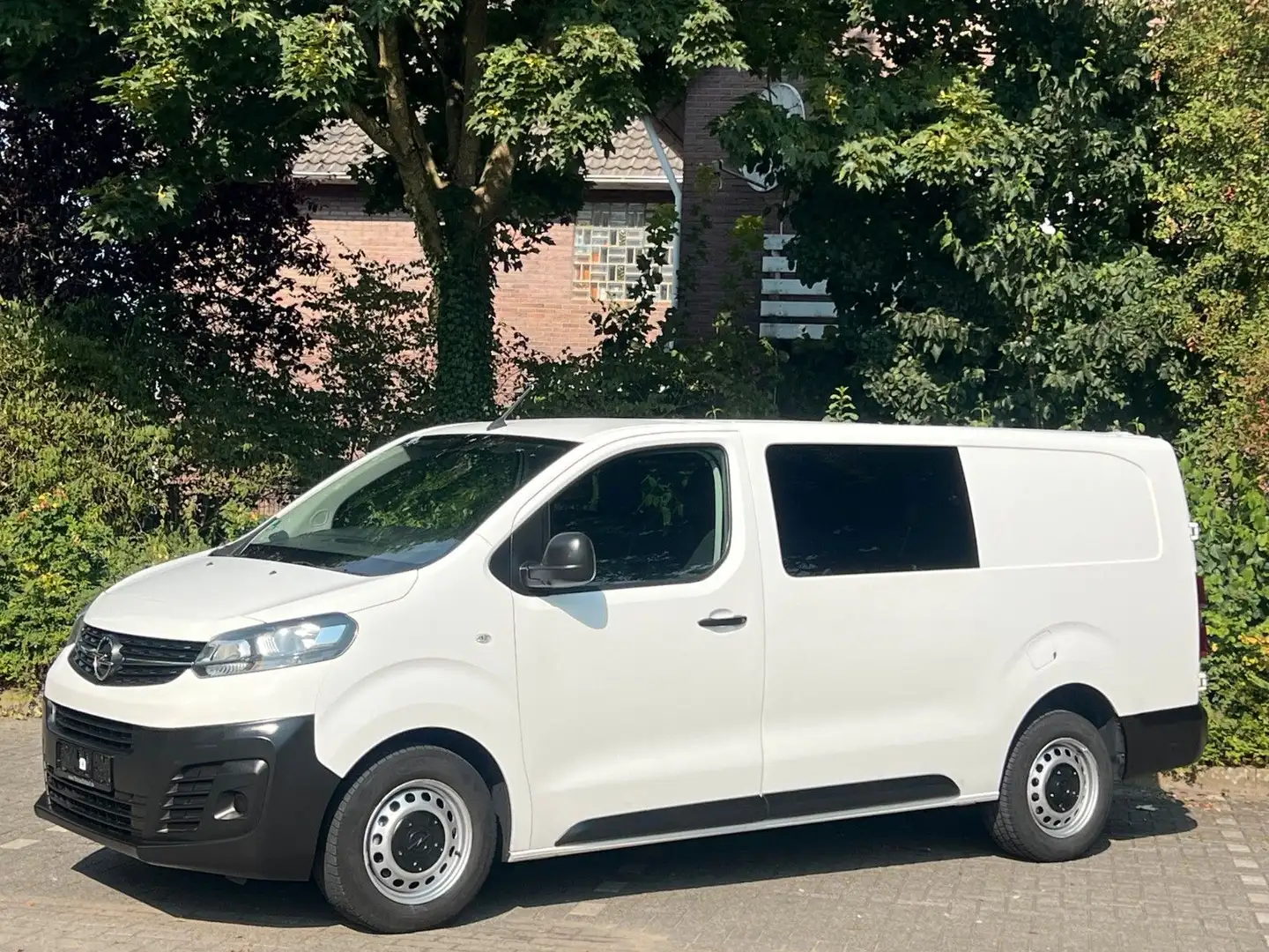 Opel Vivaro 2.0 CdTi Lang Doppelkabine 6 Sitze Lkw Weiß - 1