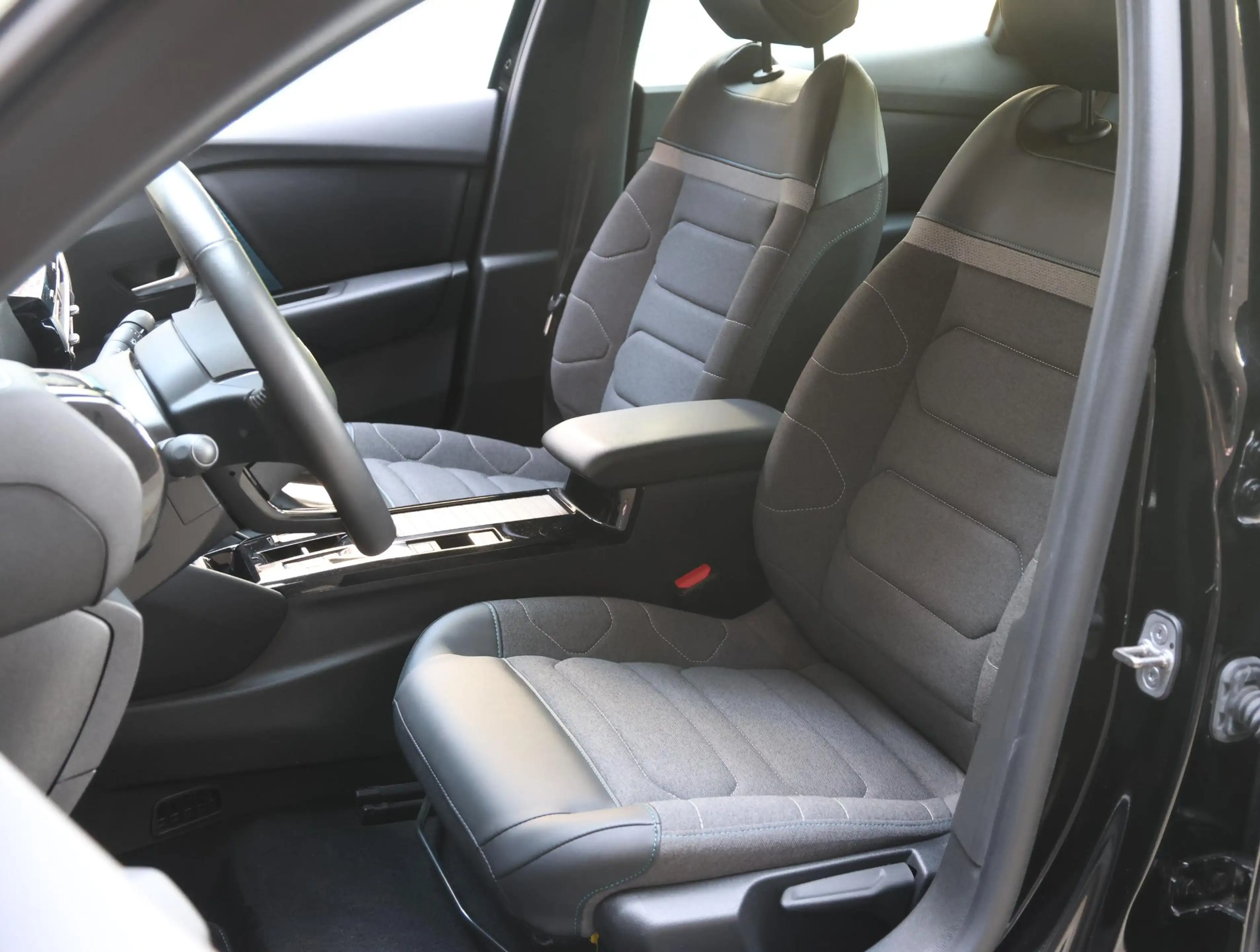 Citroen E-C4 Electric Feel 50kWh 136pk | Accu 93% | Apple Carplay/Androi — photo 14