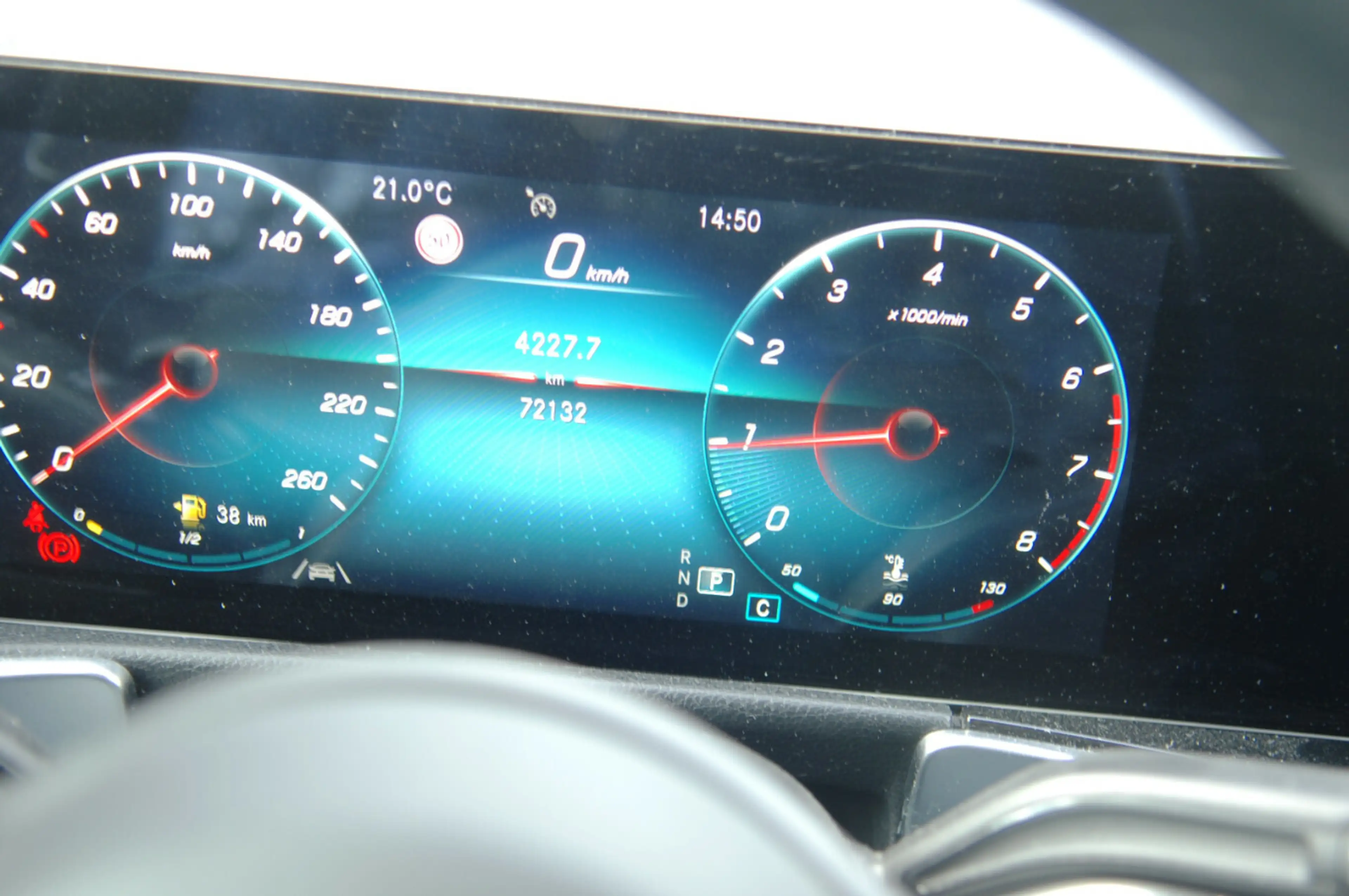 Mercedes-Benz GLB 200 4Matic Style Automatik Navi — photo 13
