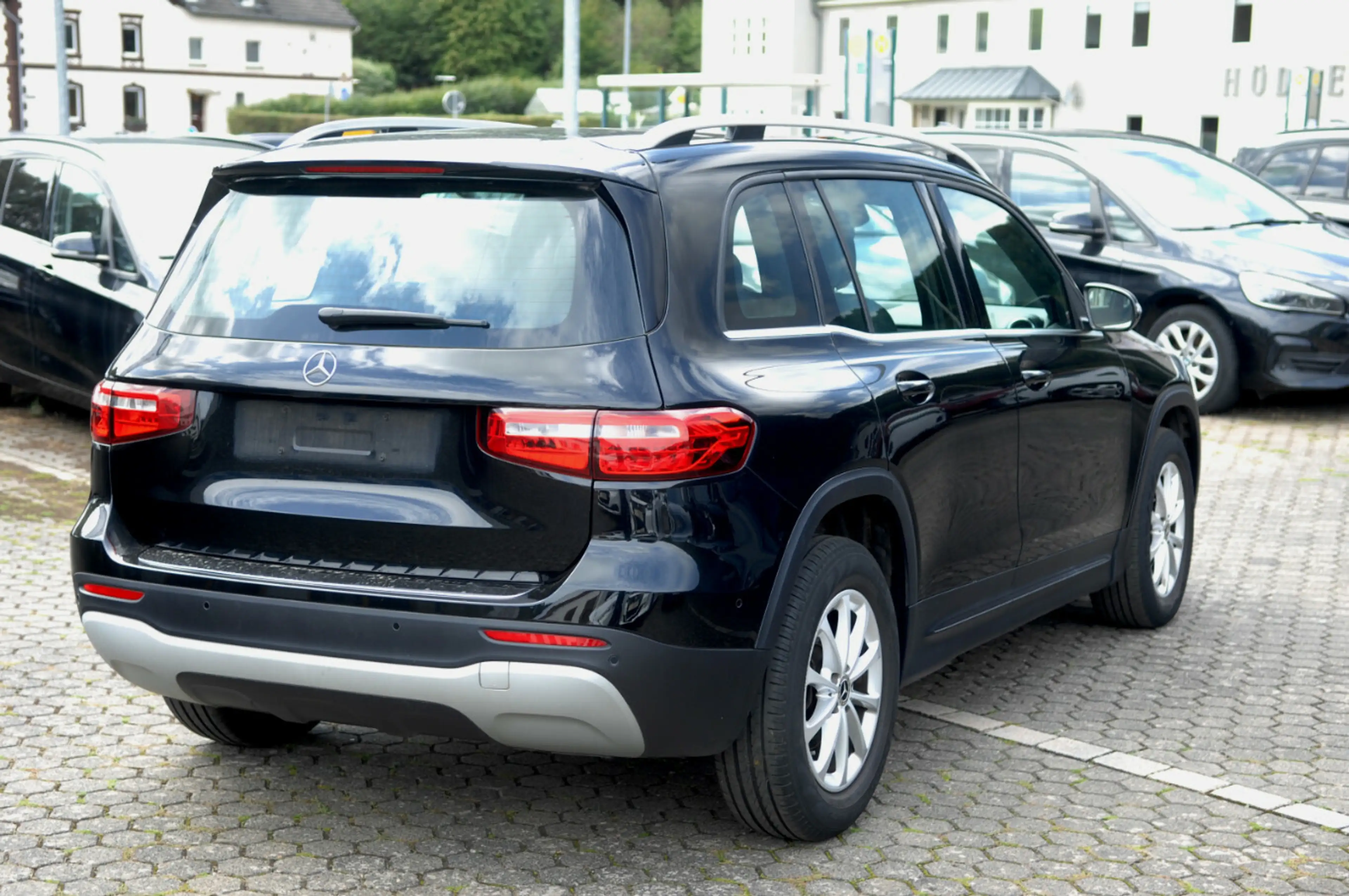 Mercedes-Benz GLB 200 4Matic Style Automatik Navi — photo 7