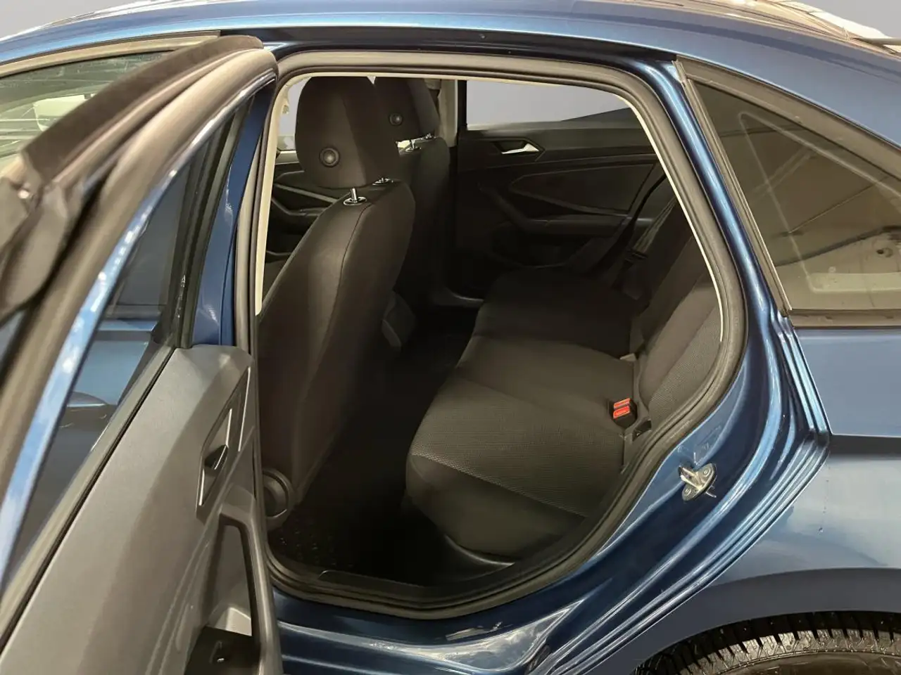 Volkswagen Jetta снимка Volkswagen Jetta