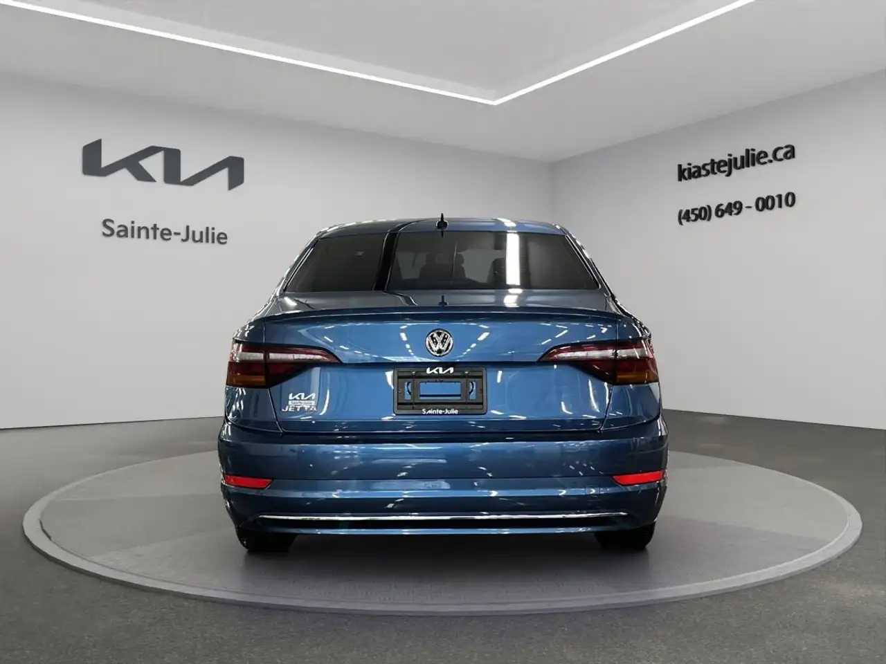 Volkswagen Jetta снимка Volkswagen Jetta