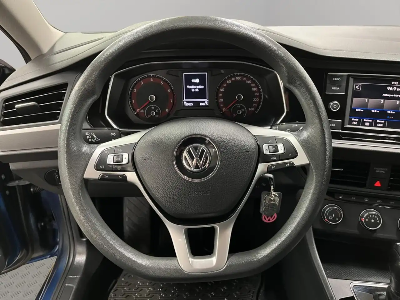 Volkswagen Jetta снимка Volkswagen Jetta
