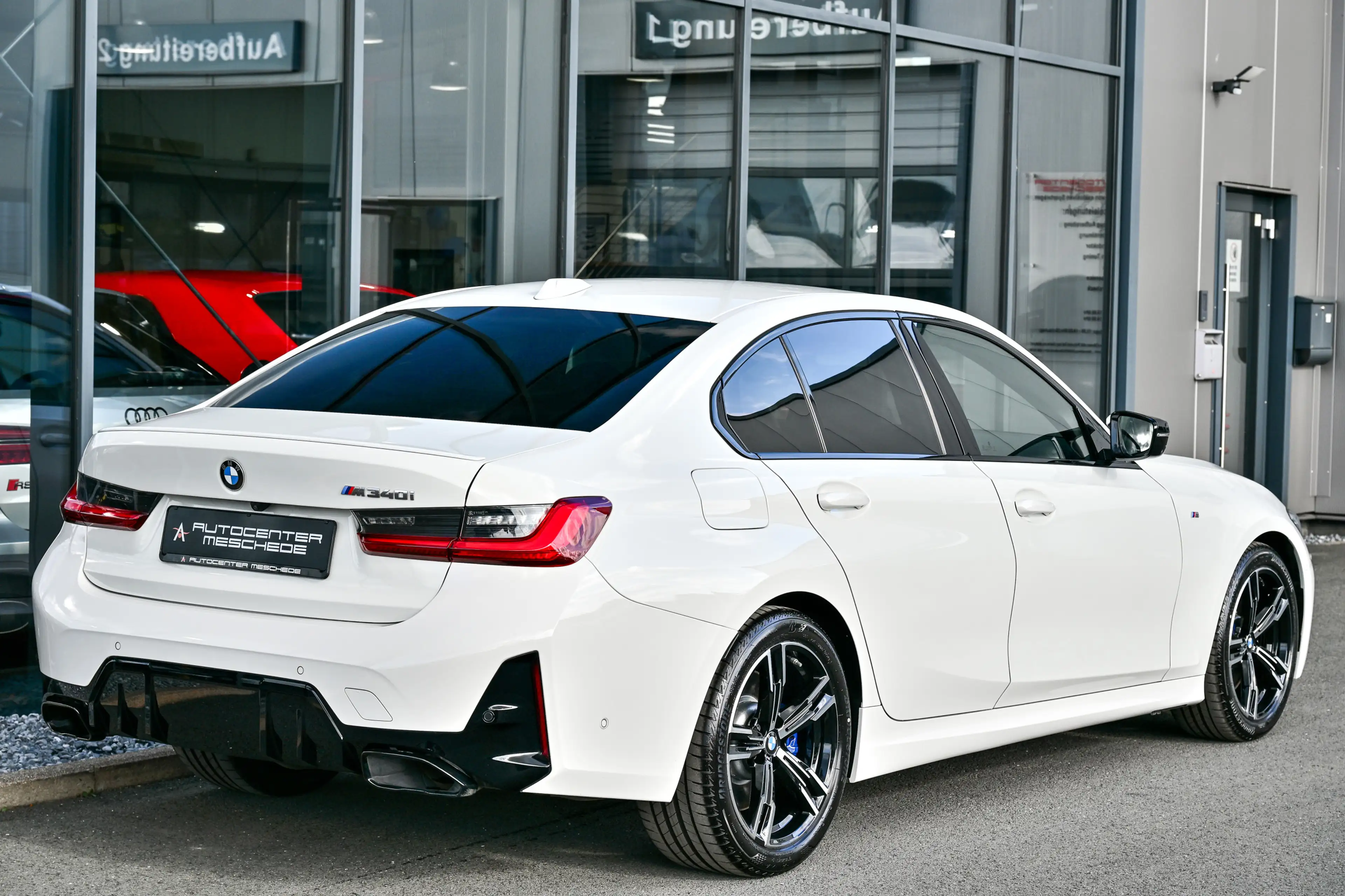 BMW 340 xDrive Lim M Sport HUD* Keyless* Top View* — photo 4