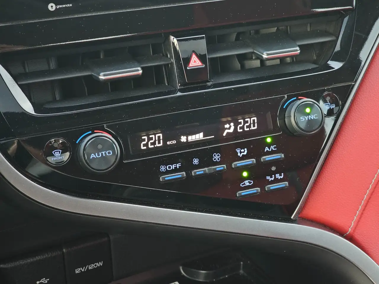Toyota Camry снимка Toyota Camry