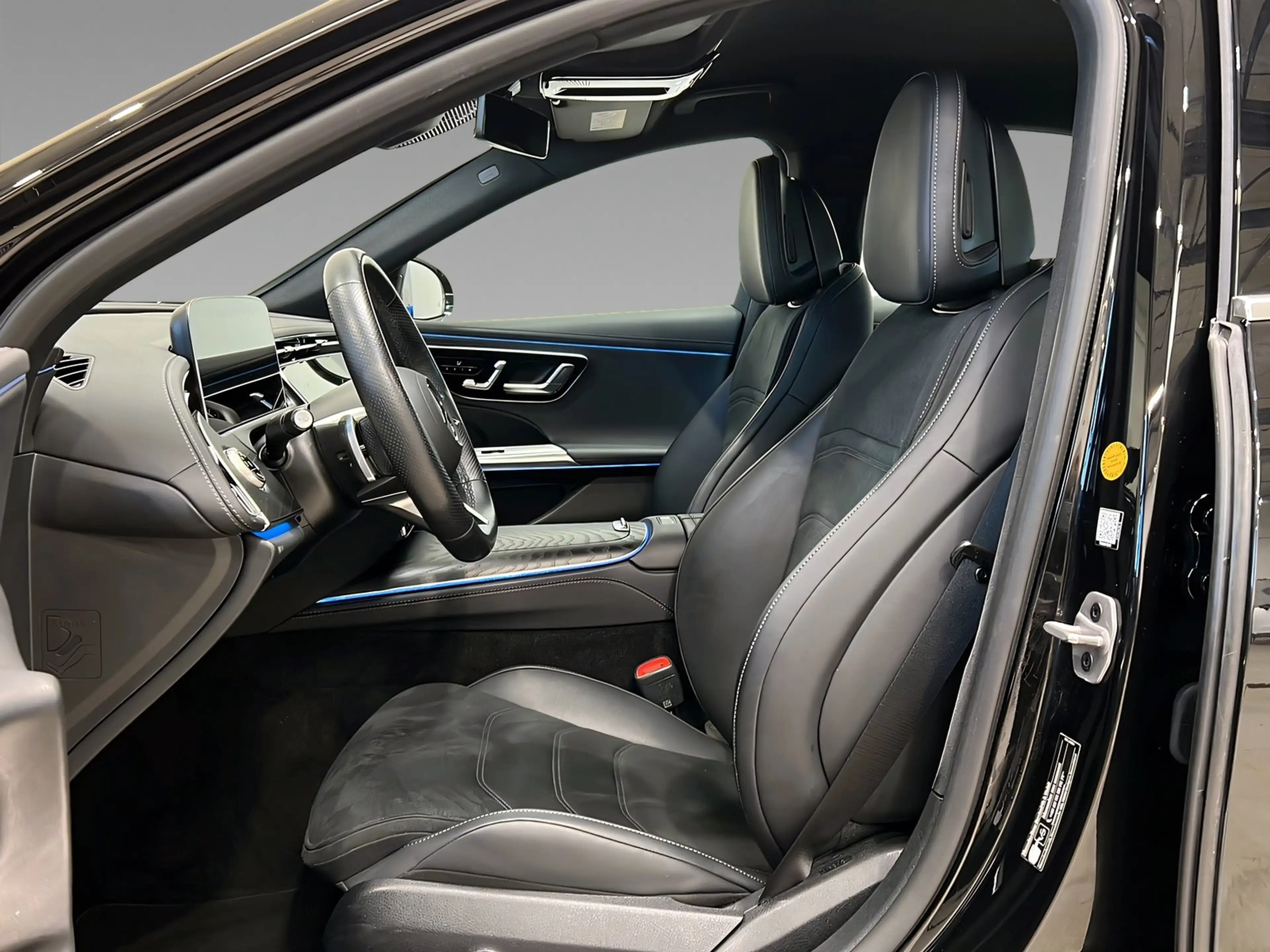 Mercedes-Benz E 450 d 4M AMG+DIGITAL+DISTRO+Memory+LrHz+360° — photo 9