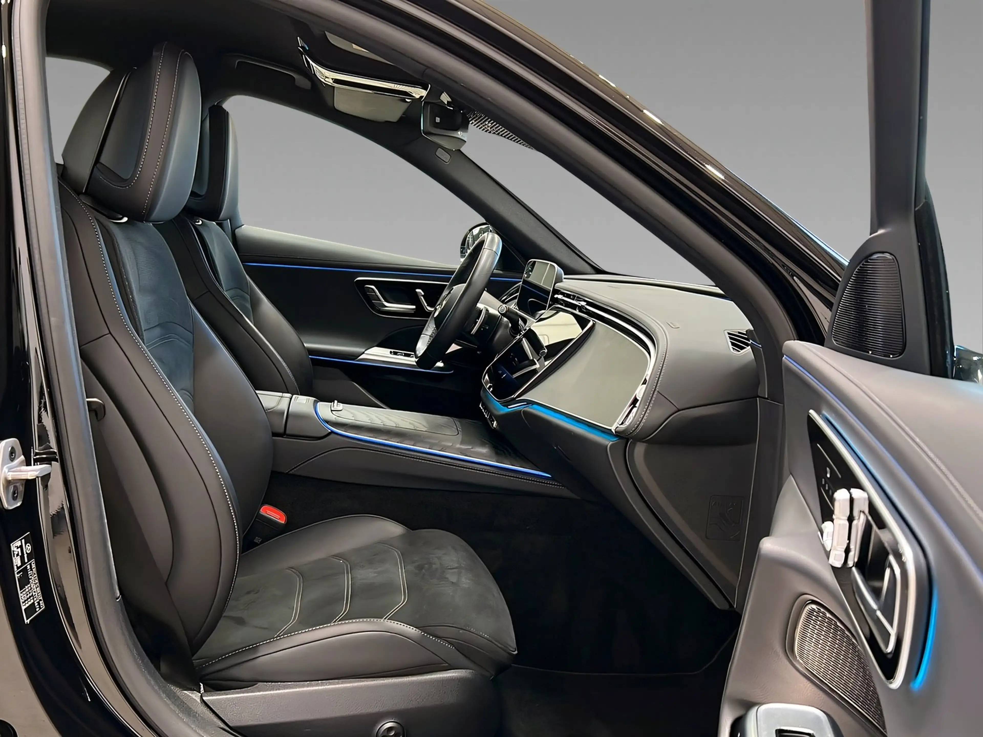 Mercedes-Benz E 450 d 4M AMG+DIGITAL+DISTRO+Memory+LrHz+360° — photo 12