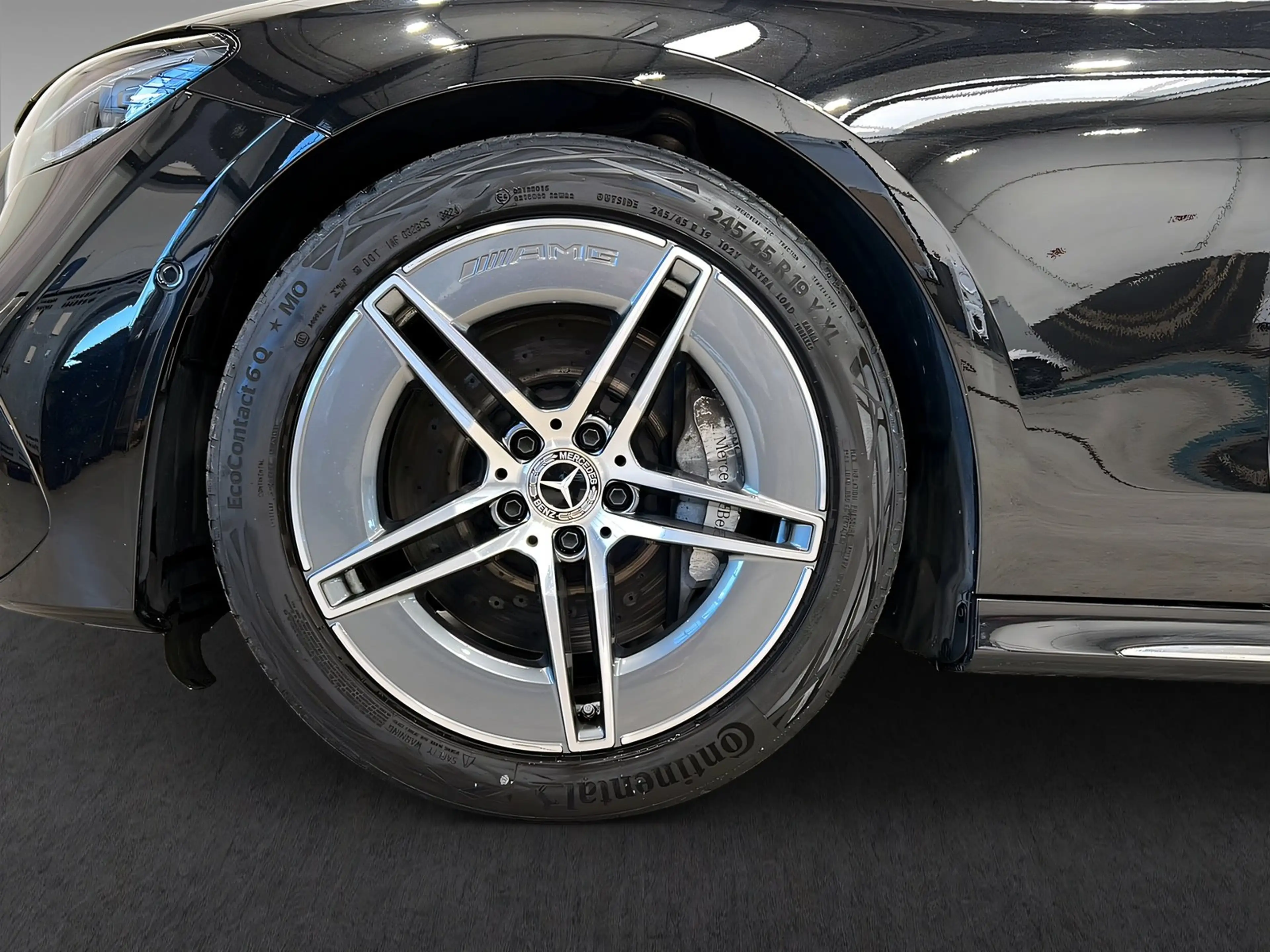 Mercedes-Benz E 450 d 4M AMG+DIGITAL+DISTRO+Memory+LrHz+360° — photo 4