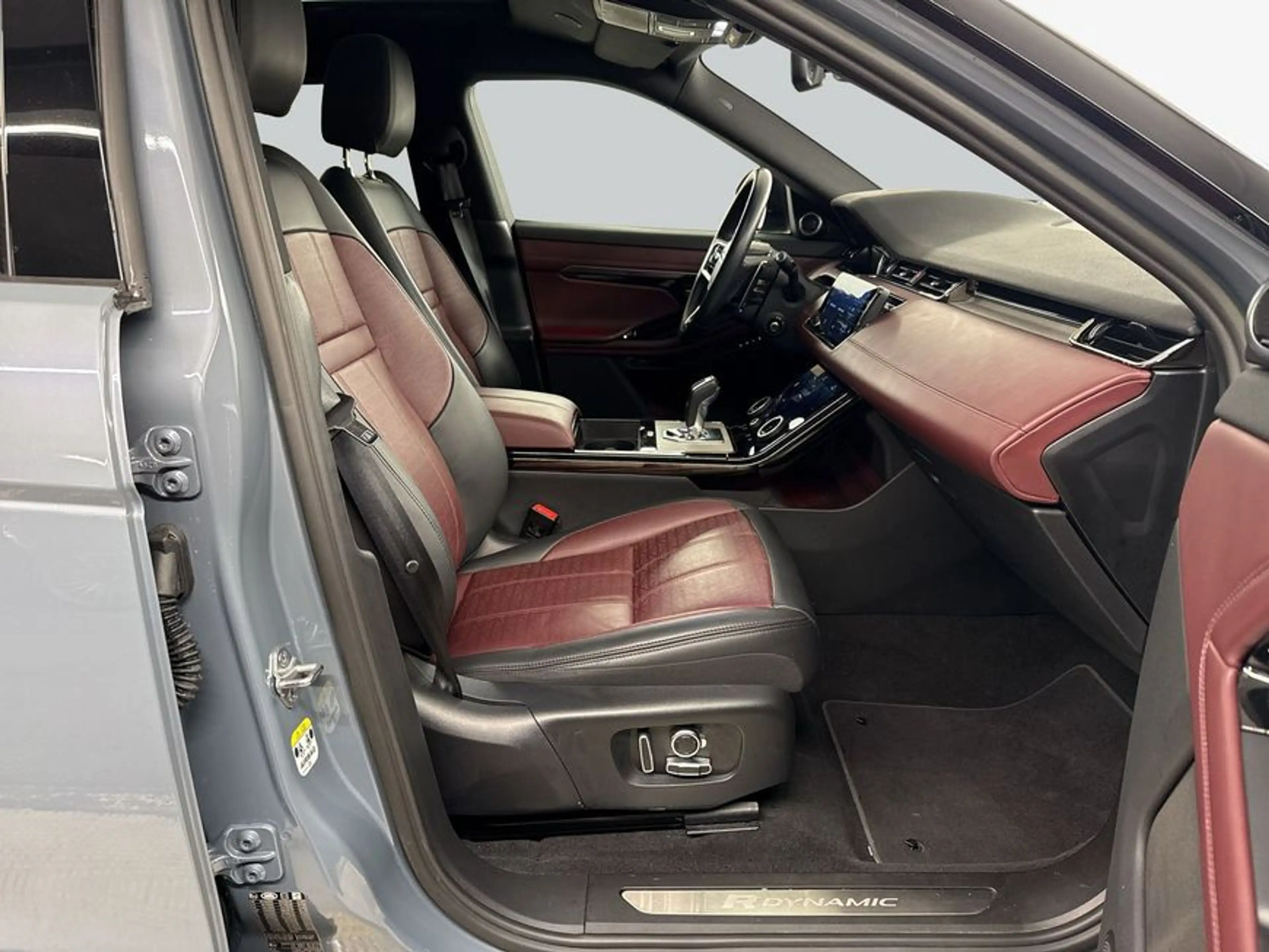 Land Rover Range Rover Evoque P200 R-Dynamic HSE — photo 3