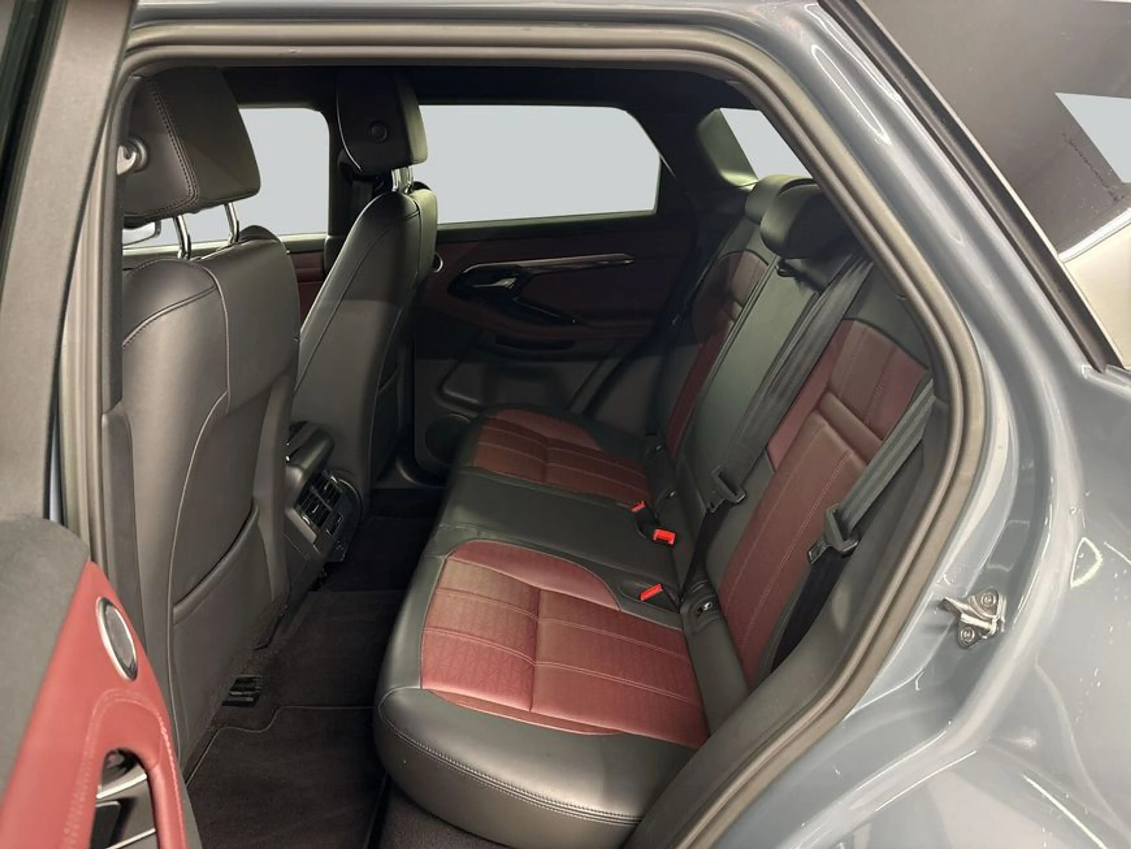 Land Rover Range Rover Evoque P200 R-Dynamic HSE — photo 5